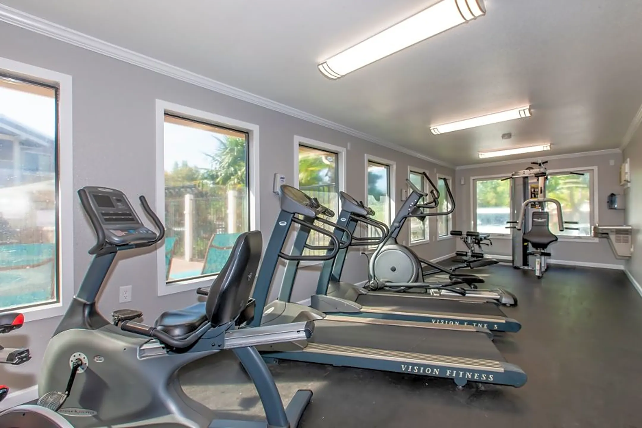 Fitness Weight Room - Sommerset - Vacaville, CA