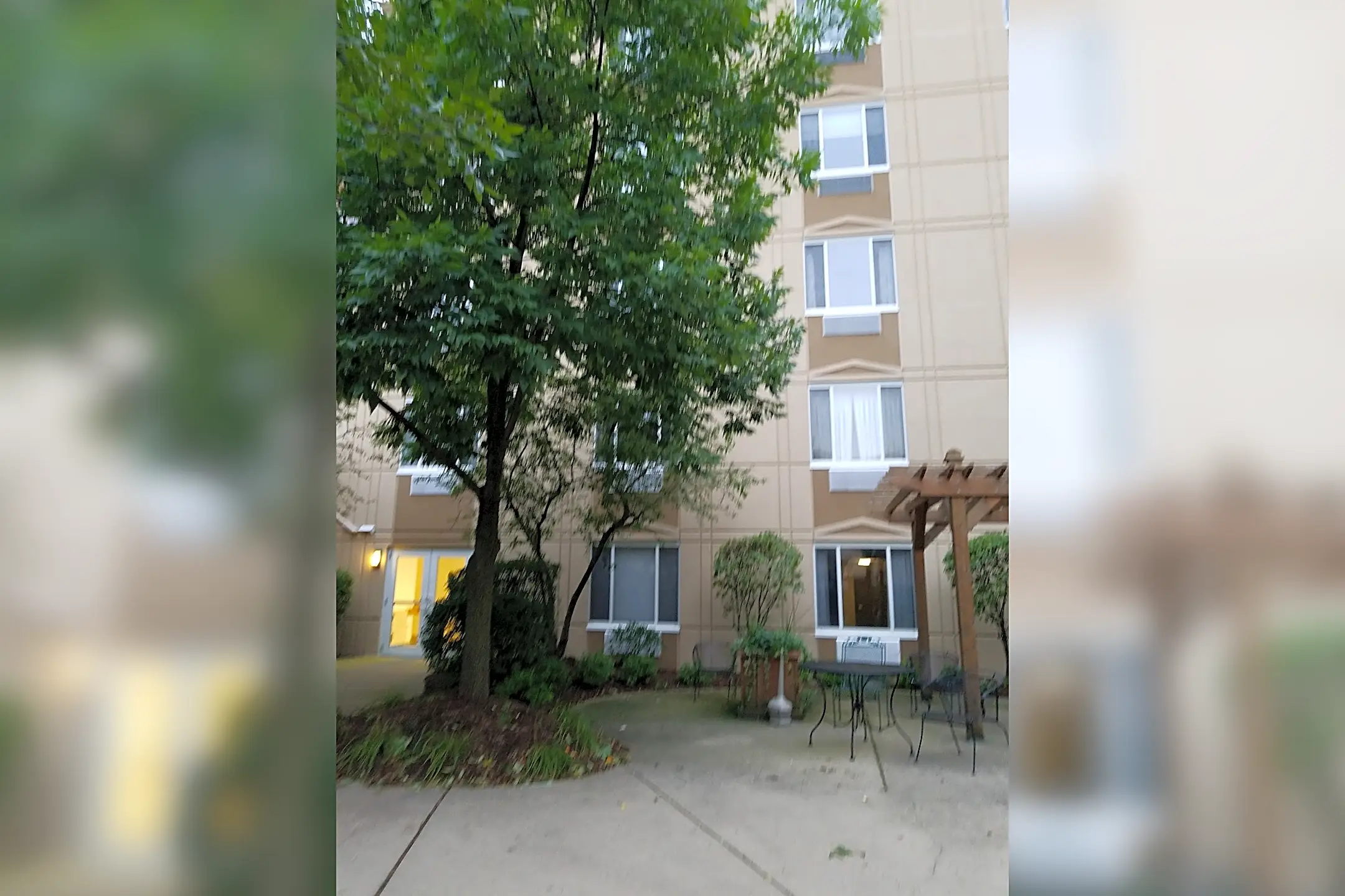 Asbury Court 1750 Elmhurst Rd Des Plaines IL Apartments for Rent