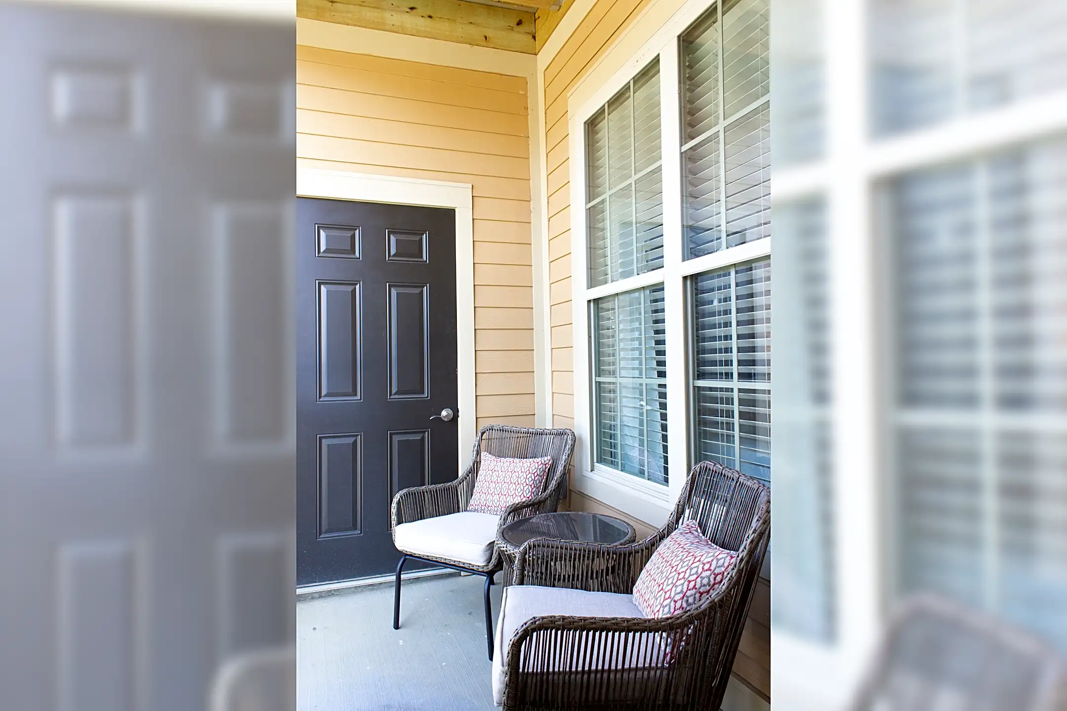 Warrick Trail Apartments Newburgh, IN 47630