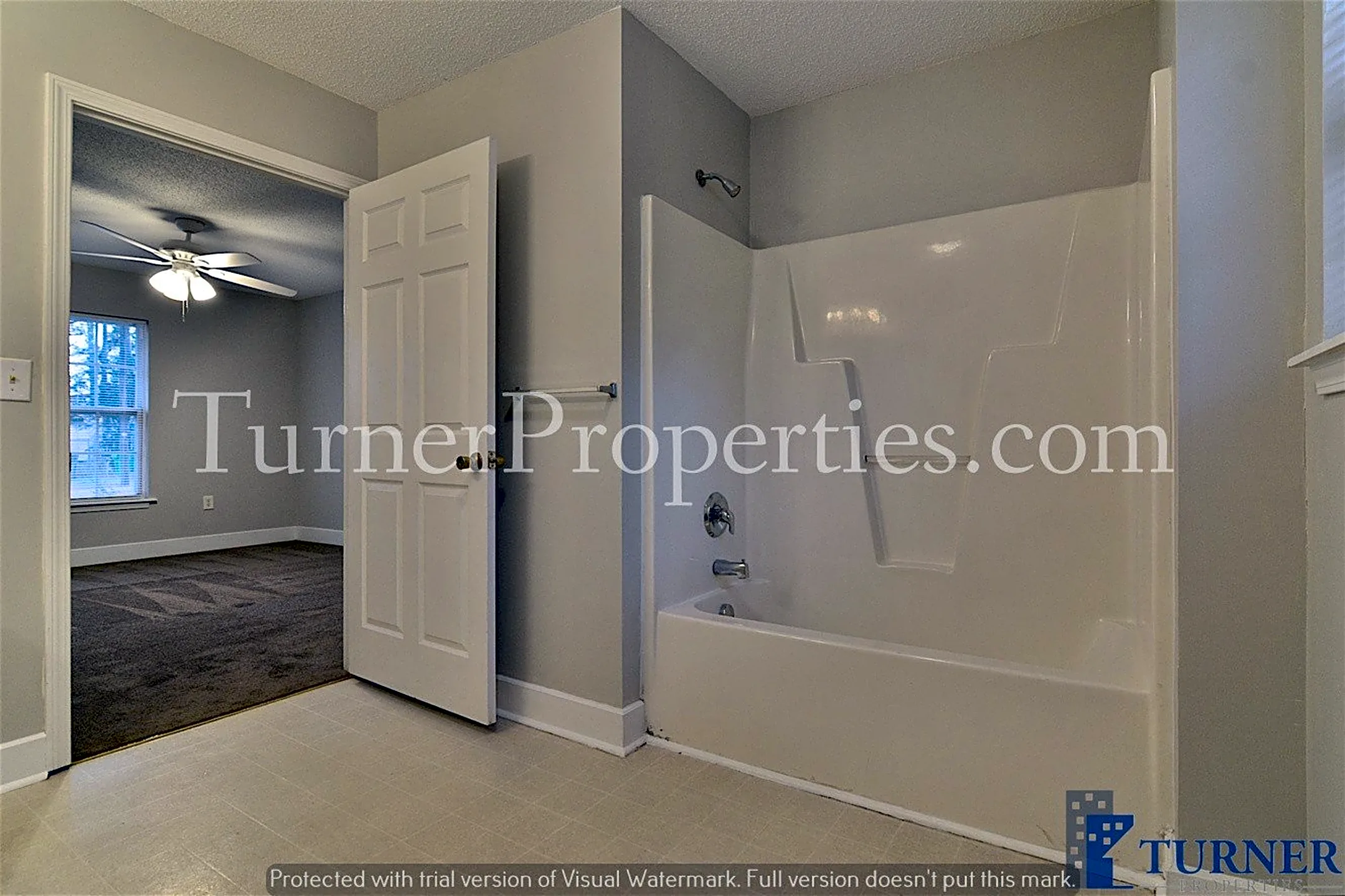 Bathroom - 424 Riley St, Columbia, SC 29201-4957 - Columbia, SC
