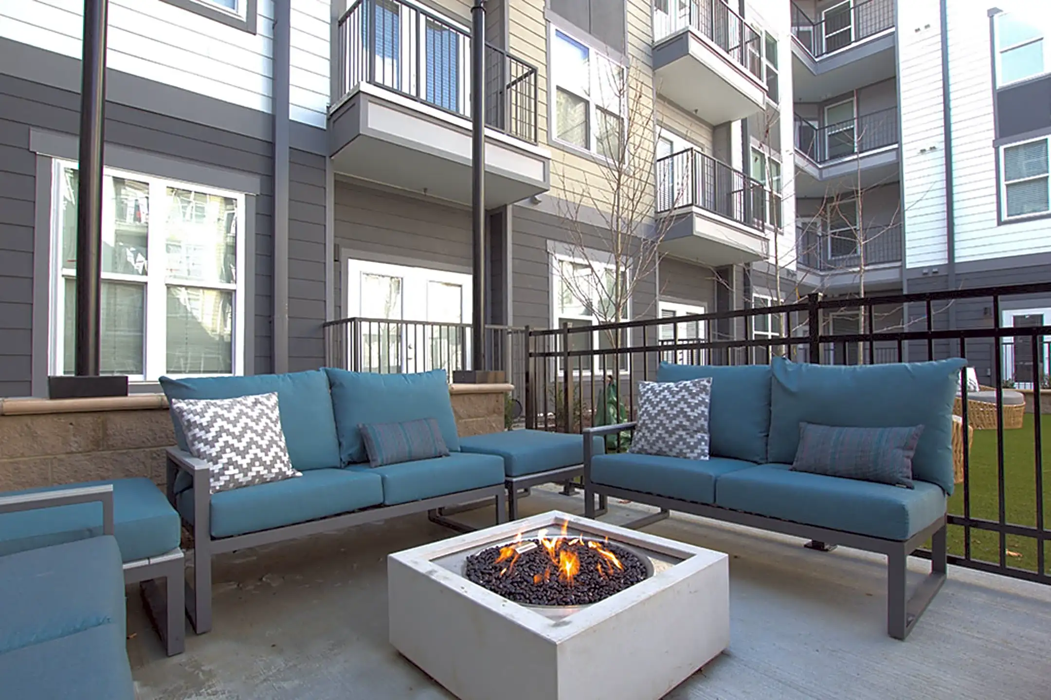 The Walcott Jeffersonville Apartments 222 W Maple St Jeffersonville