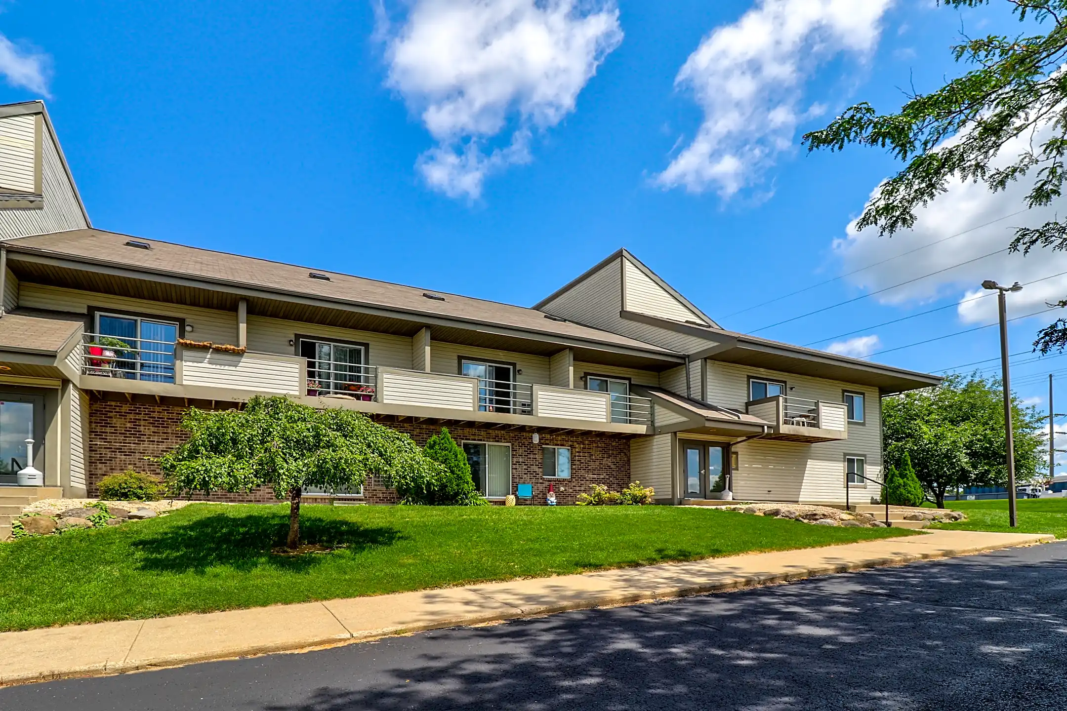 Prairie Ridge Apts 712 Spellman St Mount Horeb, WI Apartments for