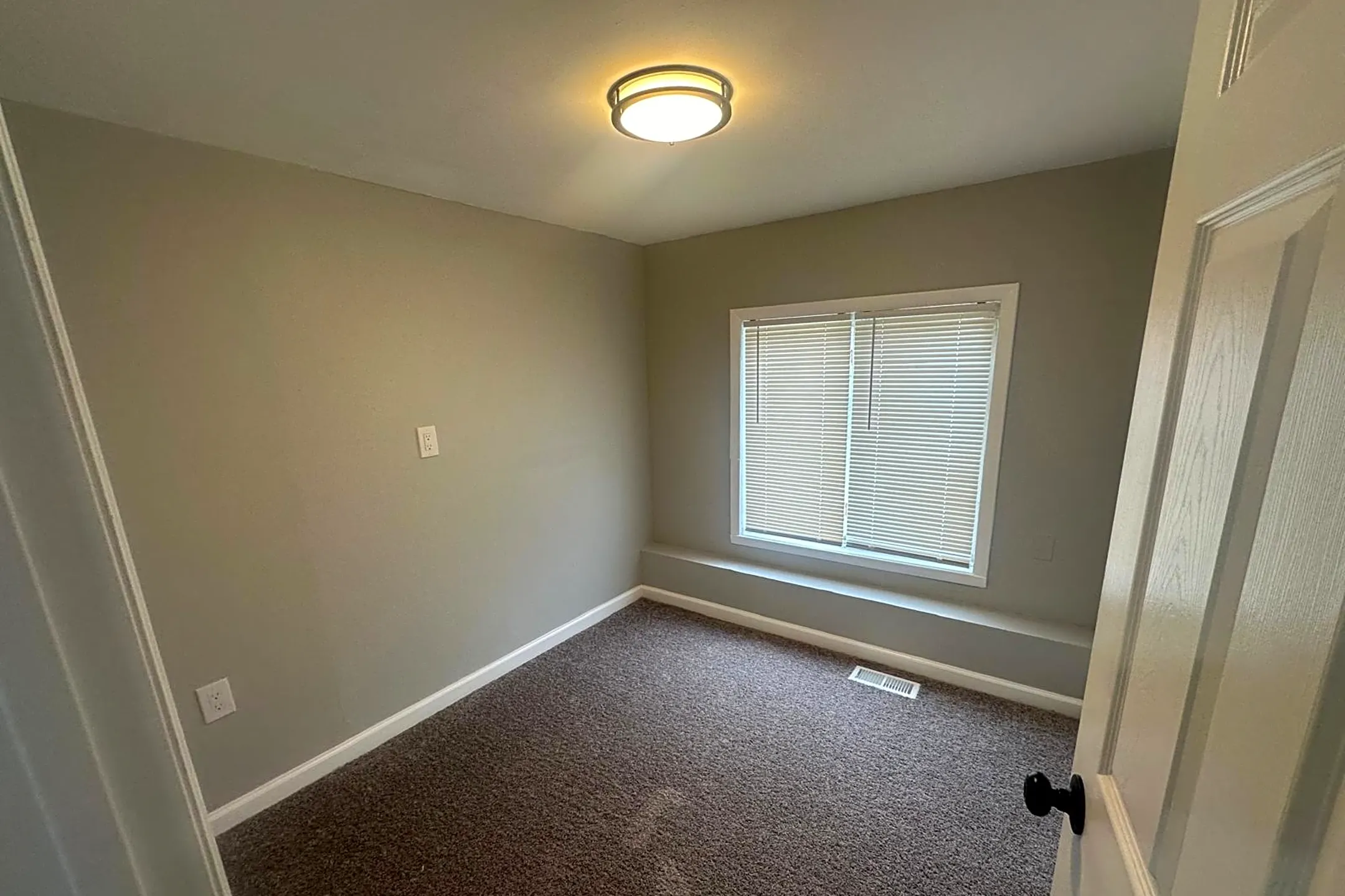 156 Warwick Rd 156 Warwick Rd unit C Lawnside, NJ Apartments for Rent Rent.