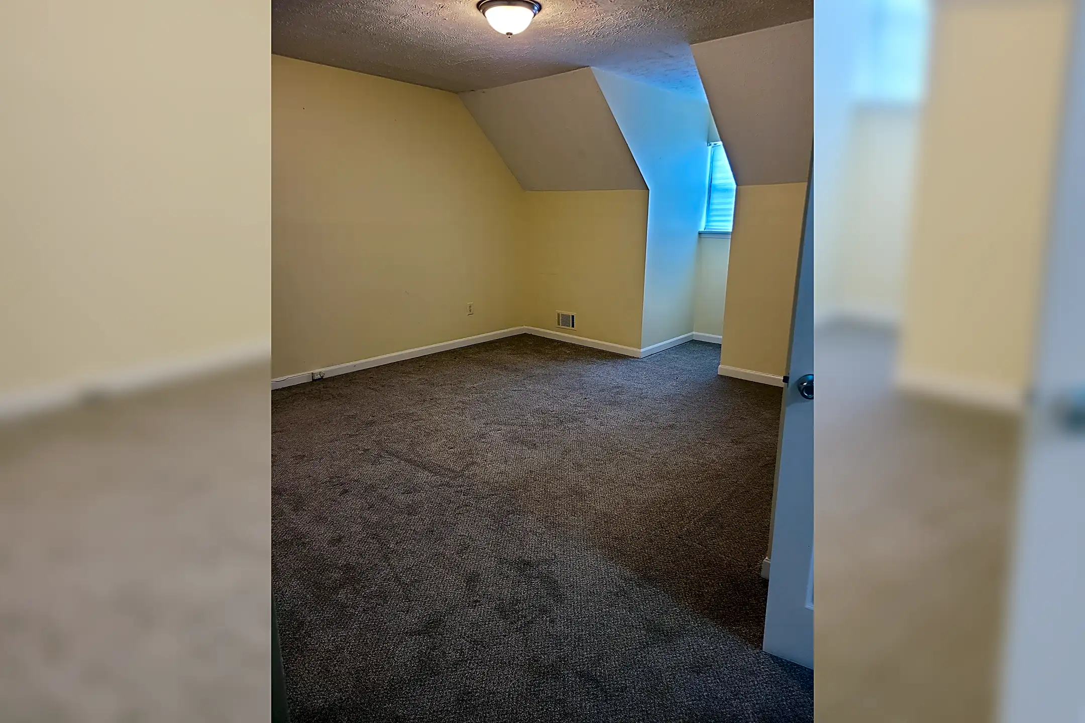 5164 Martins Crossing Rd 5164 Martins Crossing Rd unit 2 Stone