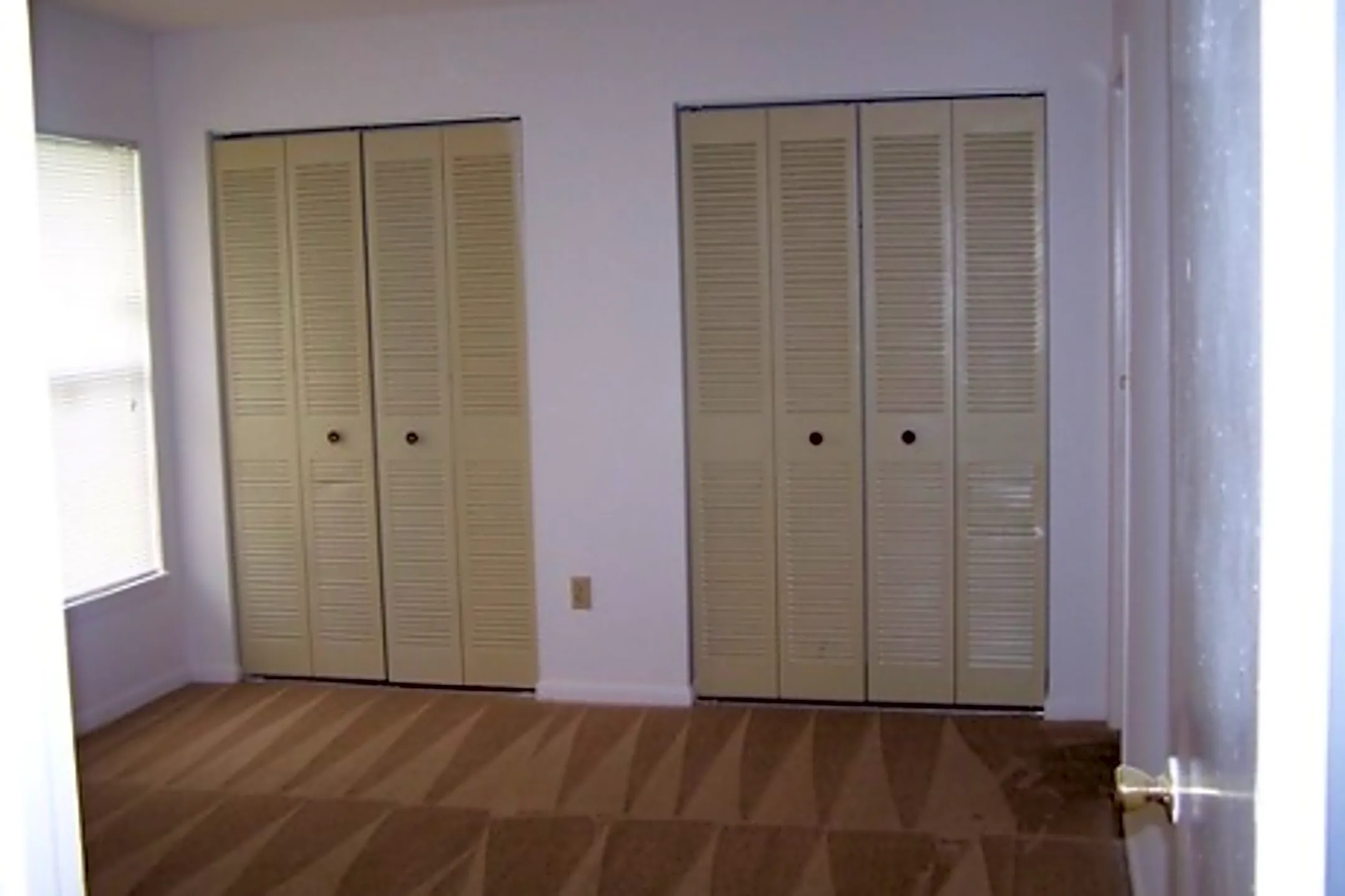 Villas at Pine Hills 5249 Champagne Cir Orlando, FL Houses for Rent