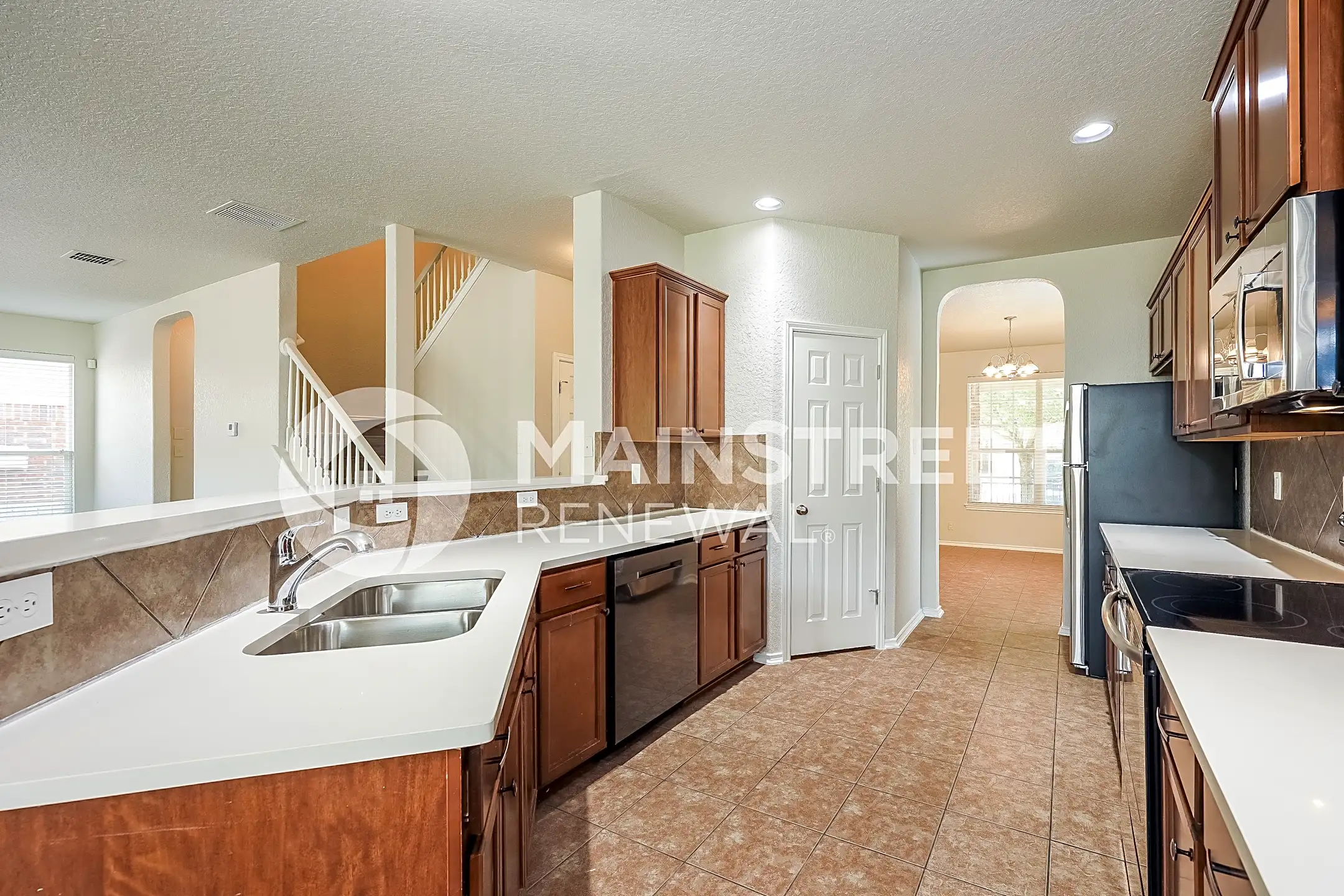Kitchen - 12151 Karnes Way - San Antonio, TX