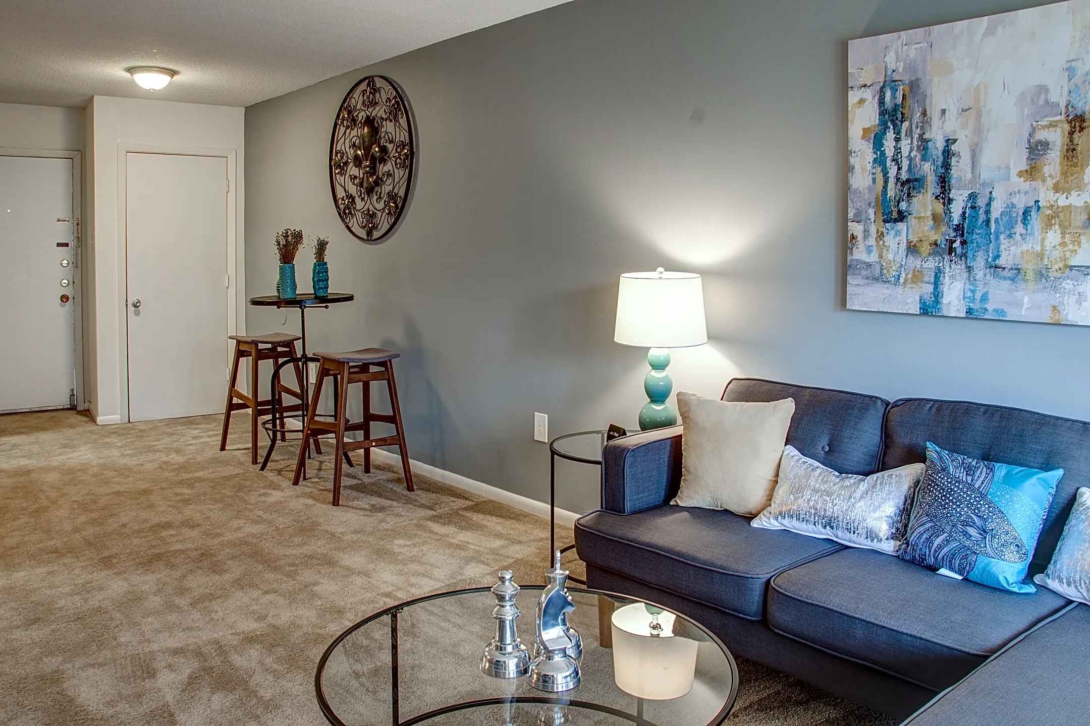Living Room - Treehouse Apartments - Richmond, VA