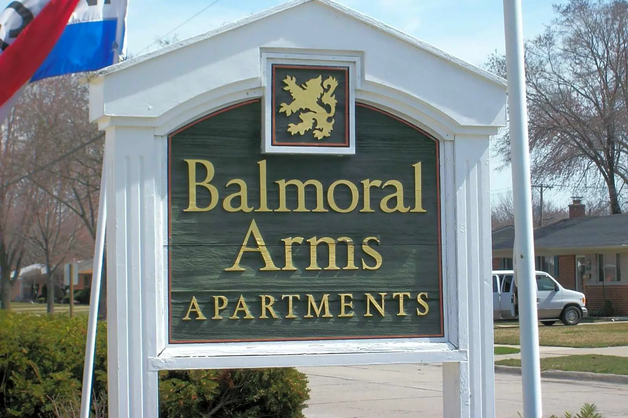 Balmoral Arms 8129 Independence Dr Sterling Heights, MI Apartments for Rent Rent.