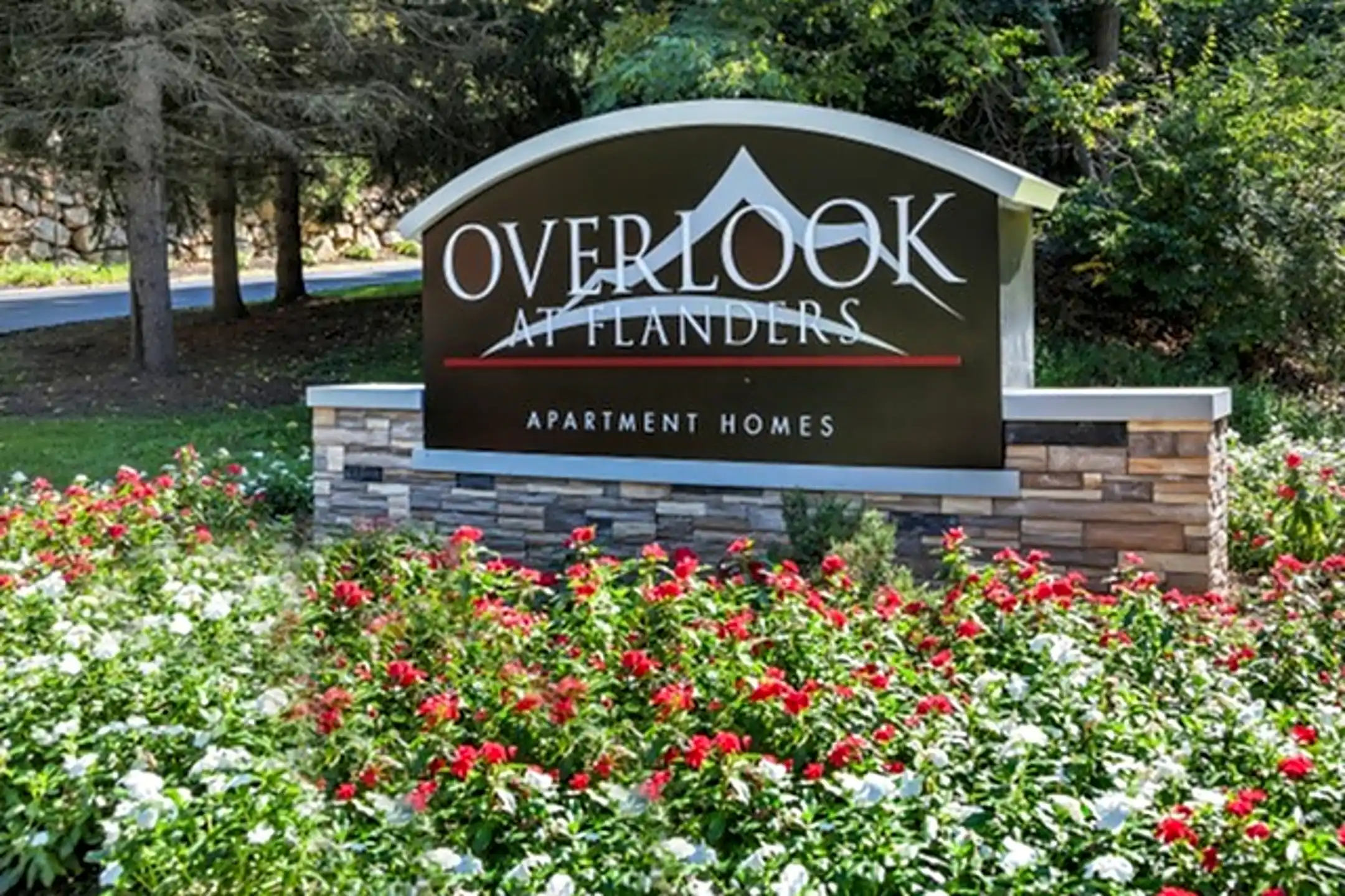 Overlook at Flanders 100 Oakwood Village Flanders, NJ Apartments