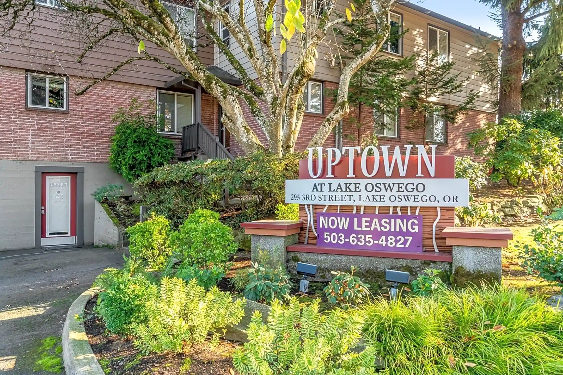 Community Signage - 295 3rd Street - Lake Oswego, OR