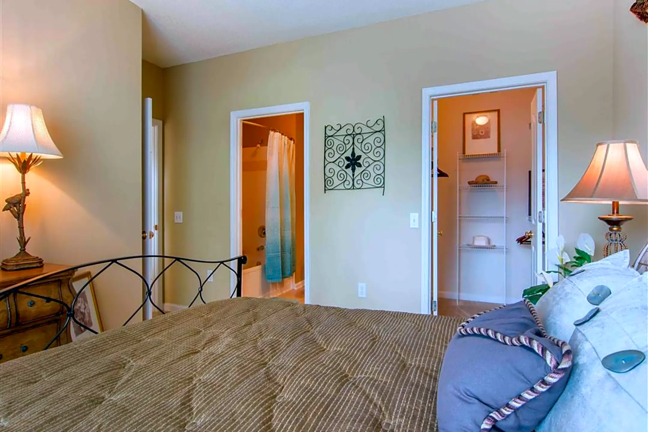 The Retreat at Kedron Village Apartment Homes 100 Hyacinth Ln