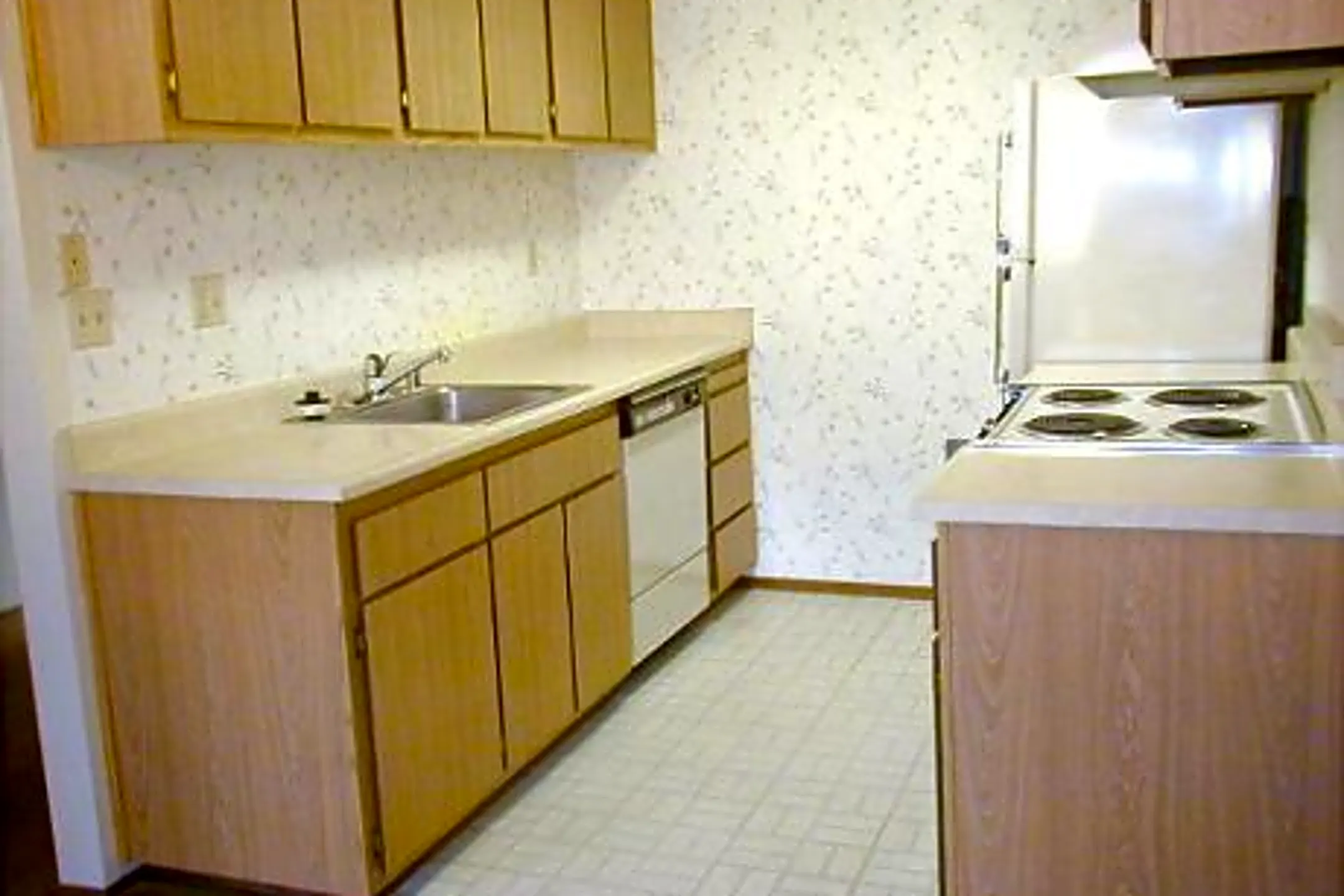 The Greens Apartments 5421 El Camino Ave Carmichael, CA Apartments