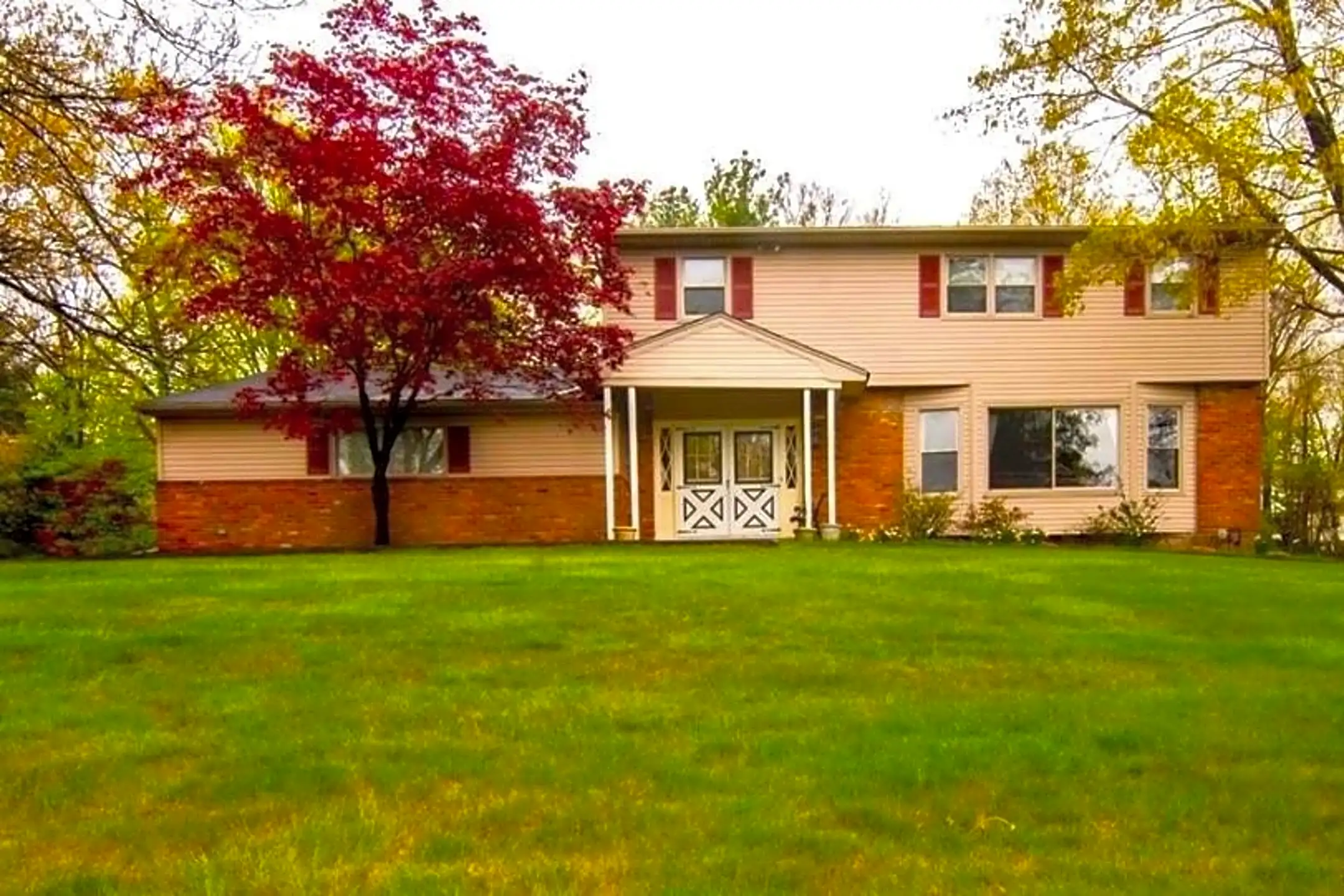 103 E Willow Tree Rd Houses Spring Valley, NY 10977