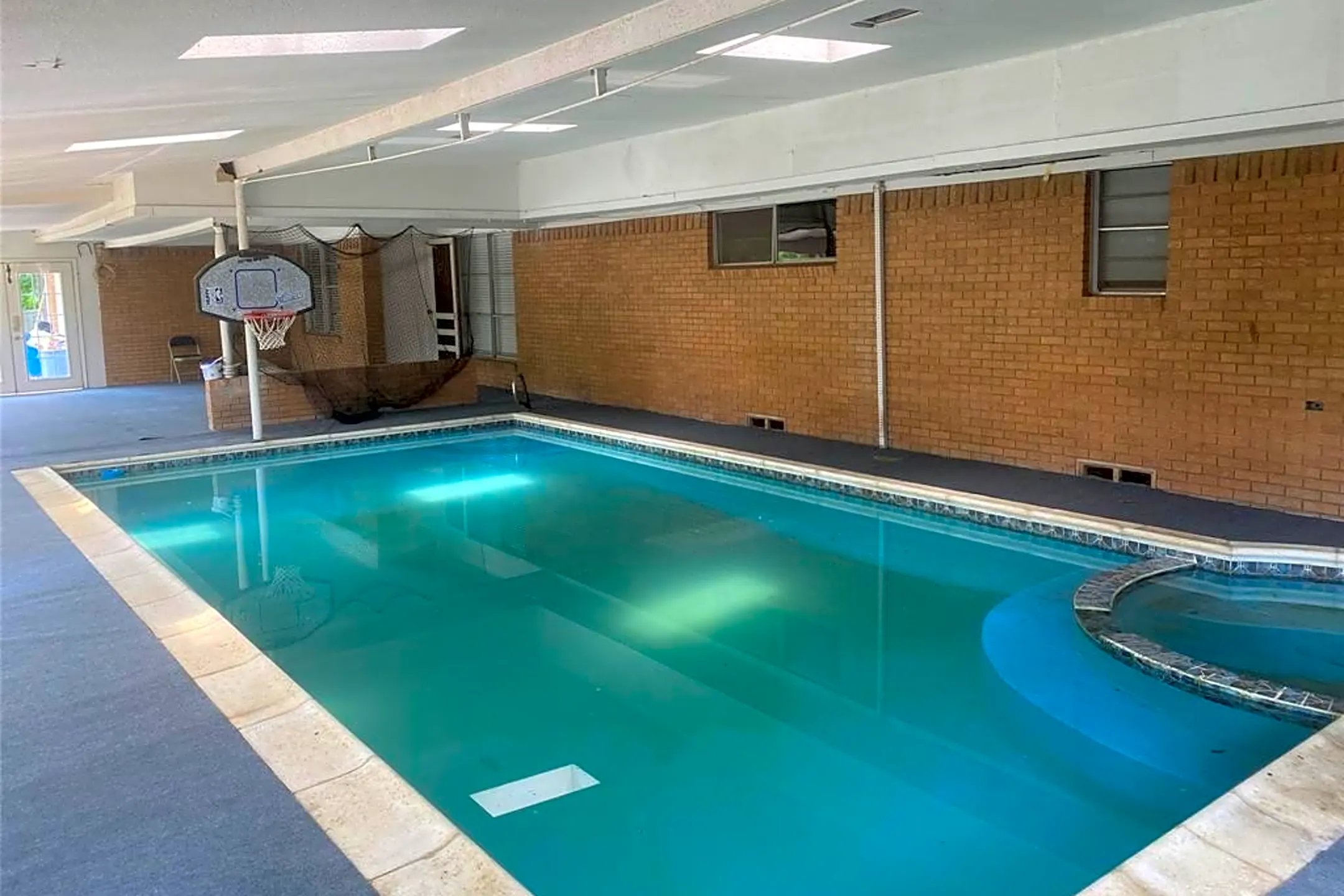 823 S Delaware St - Irving, TX