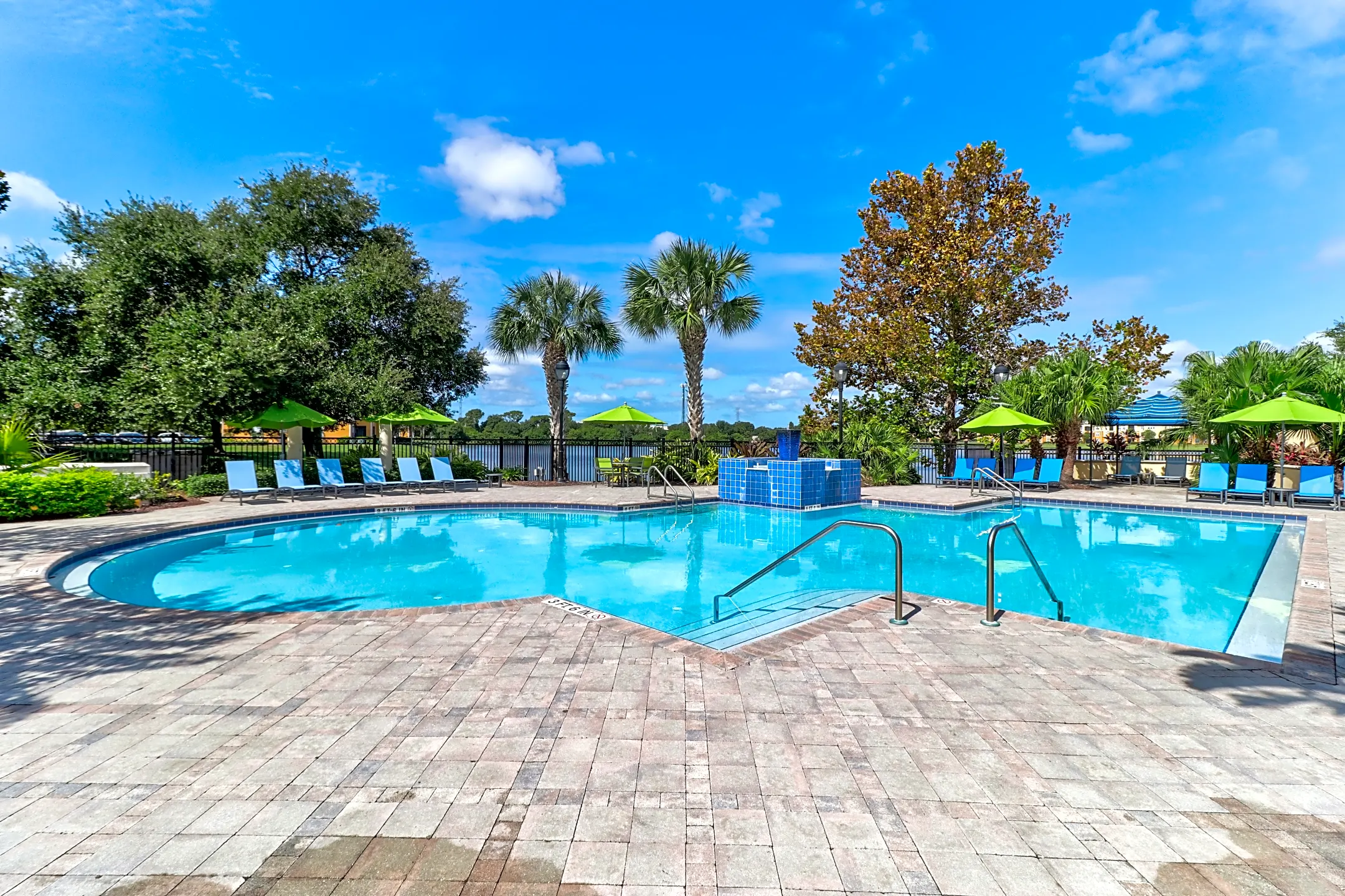 Aluna Largo - 14330 58th St N | Clearwater, FL Apartments for Rent | Rent.