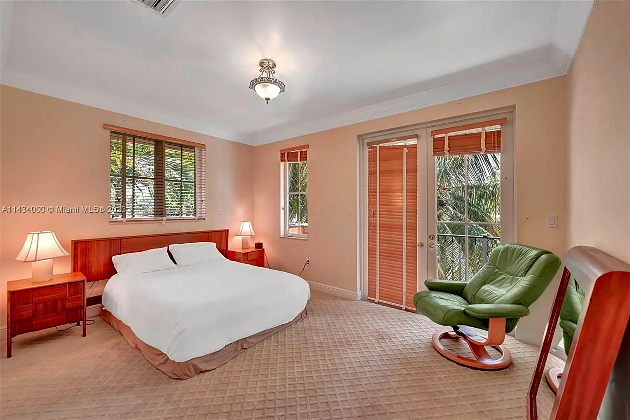 Bedroom - 3443 NE 171 St - Miami, FL