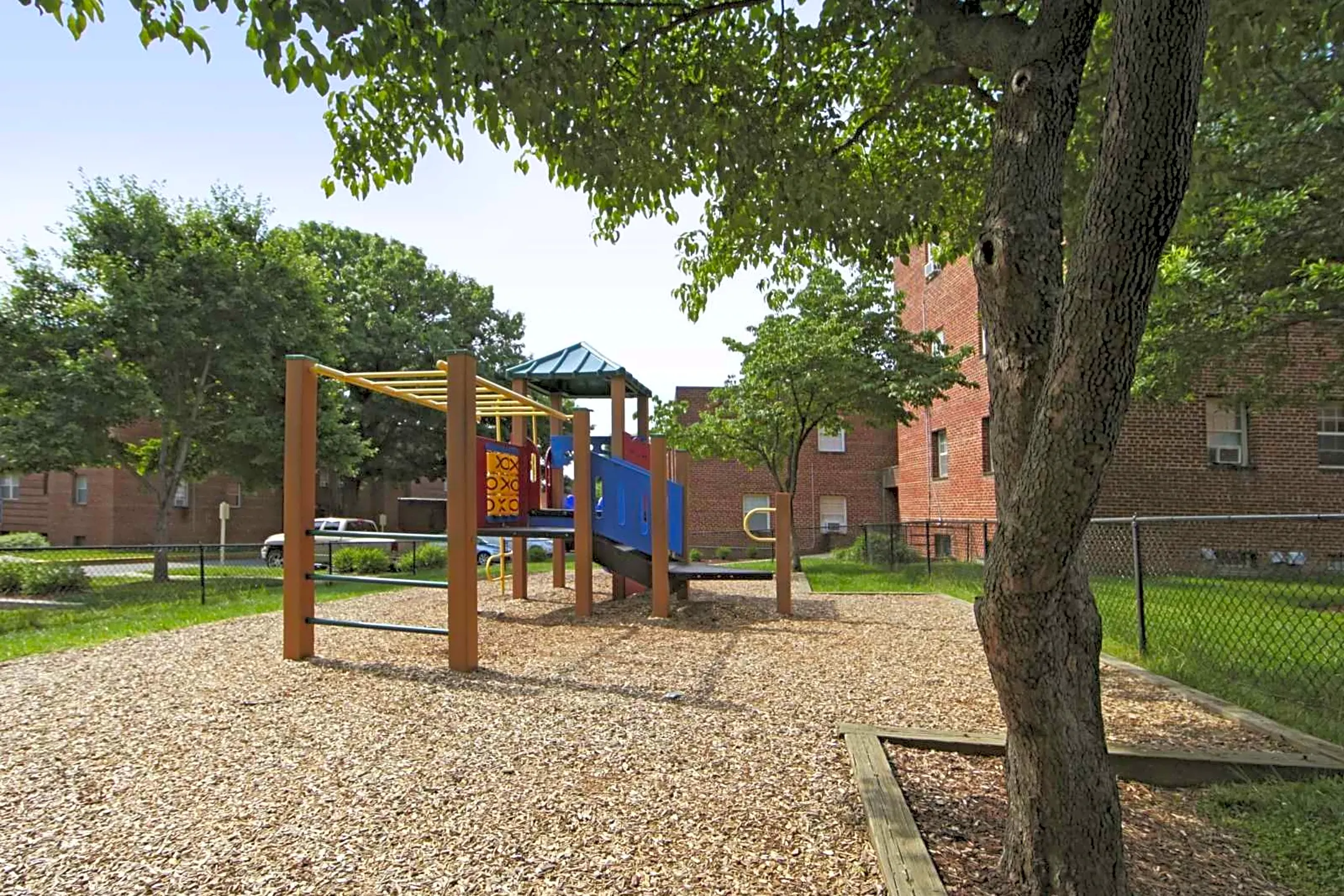 Playground - Goodacre & Pine Ridge - Silver Spring, MD