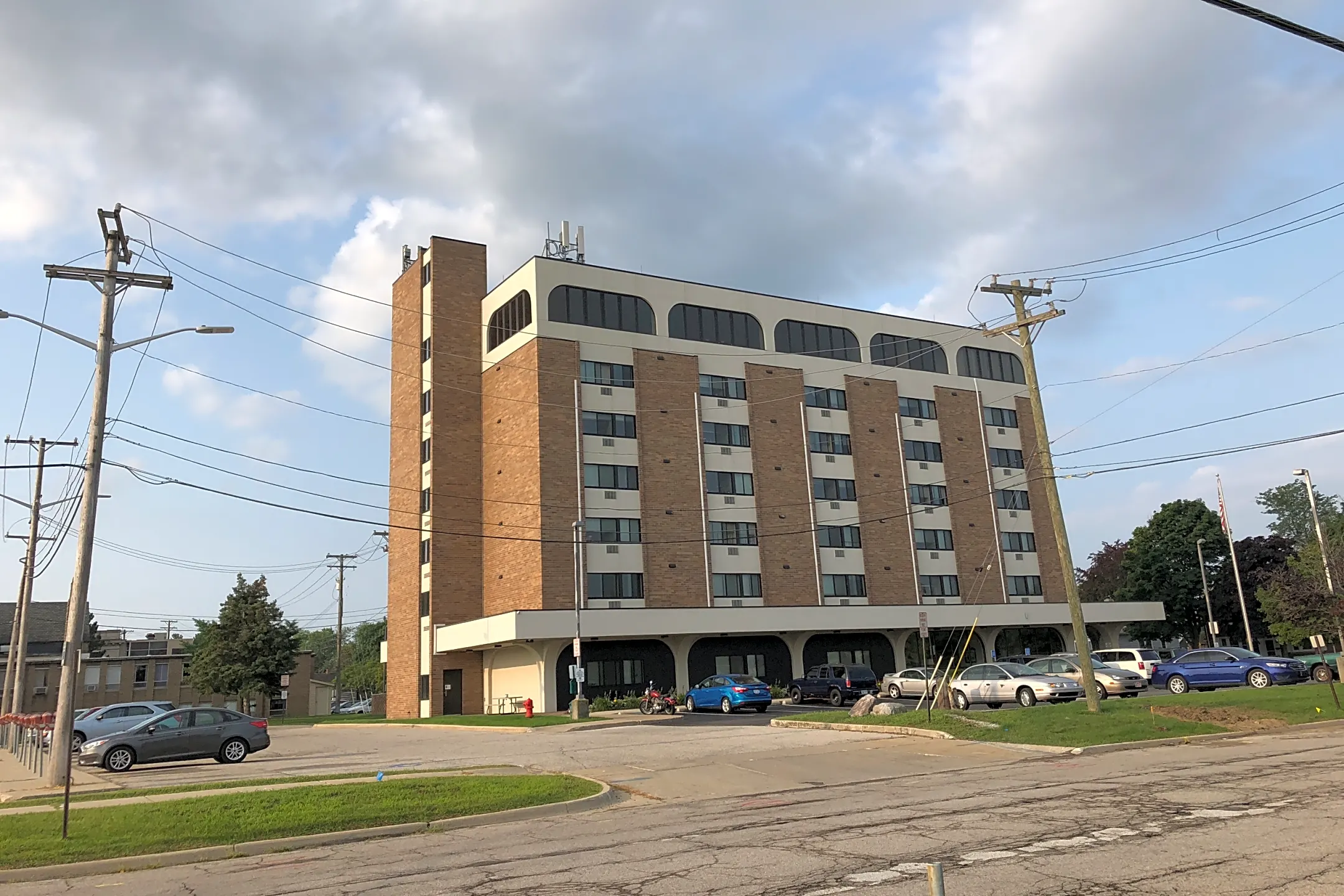 Grandview Tower Apartments Apartments Port Huron, MI 48060