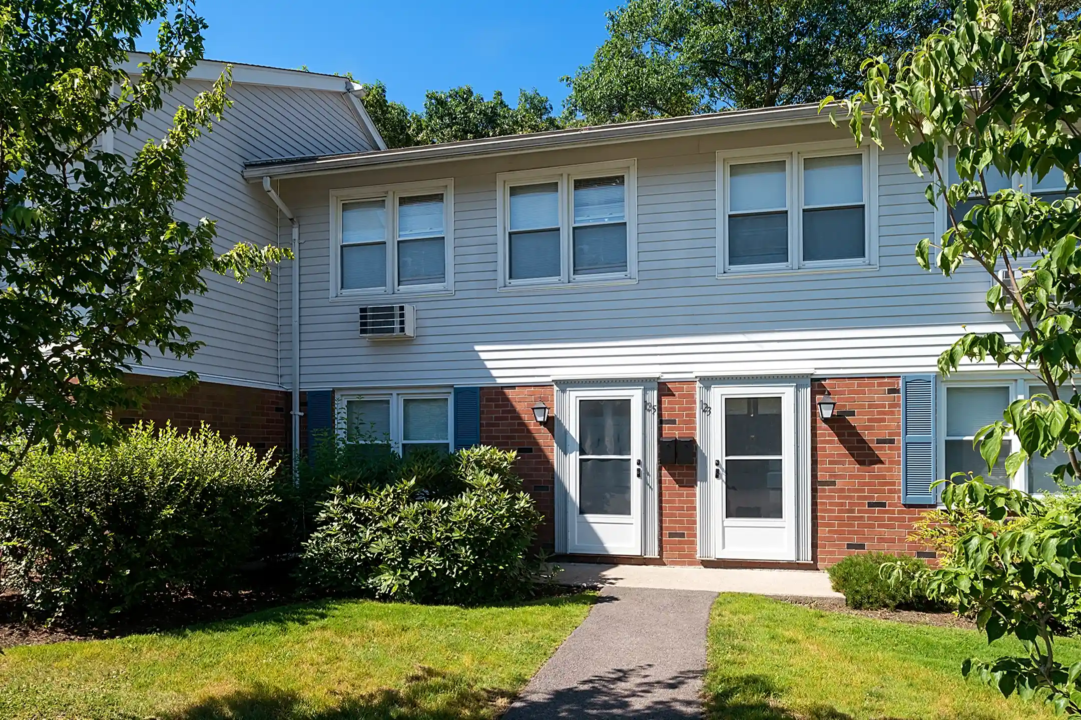 Stony Brook Apartments Roslindale