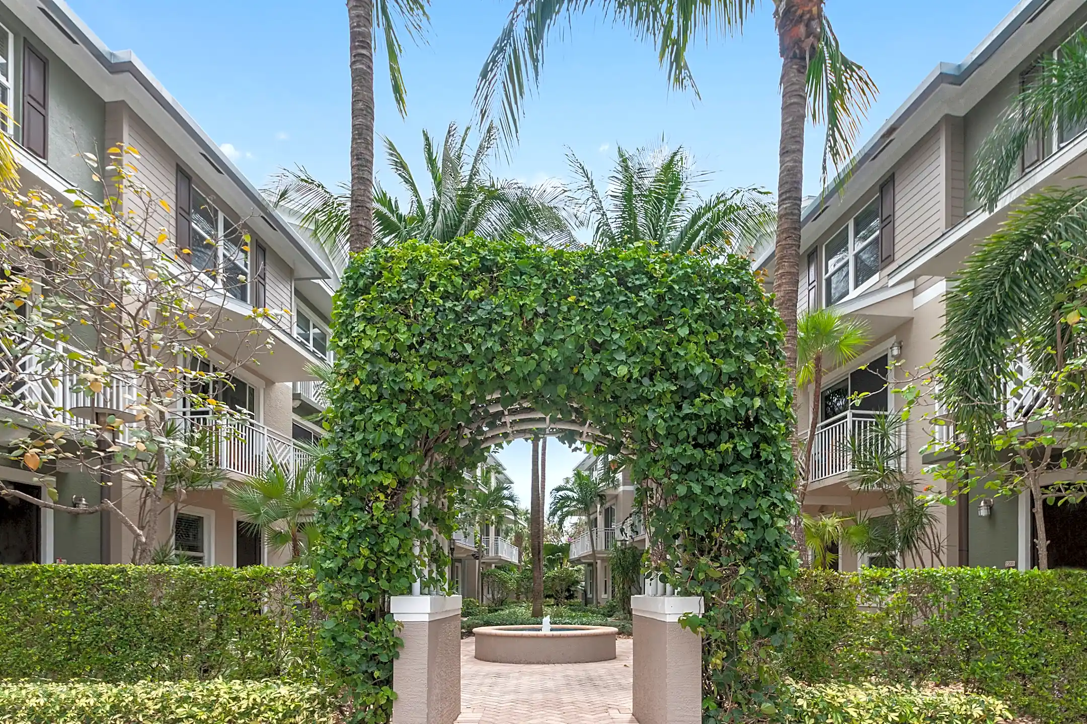Gables Wilton Park 513 NE 21st Ct Wilton Manors, FL Apartments for