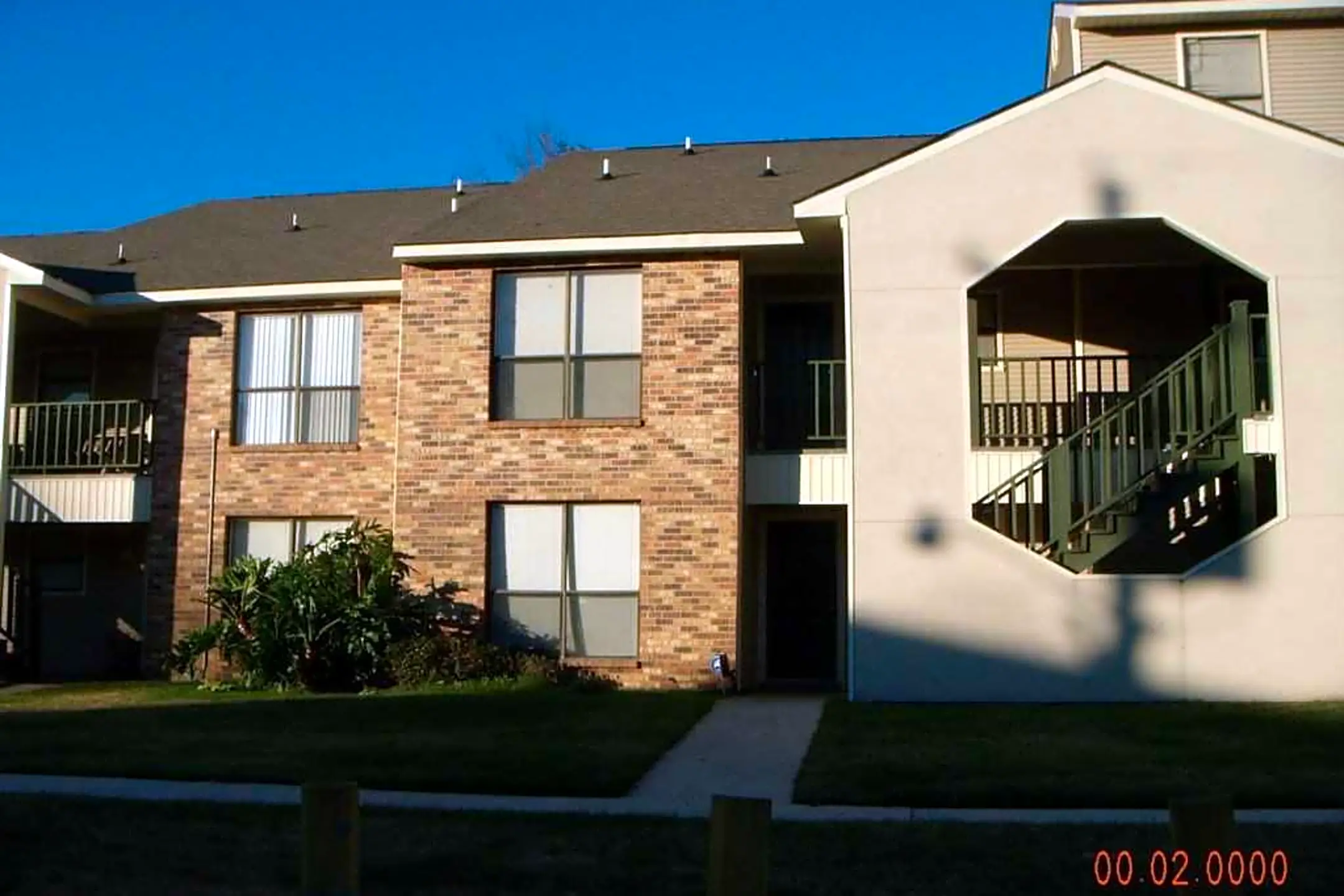 Building - Garry Lewis Properties - Baton Rouge, LA