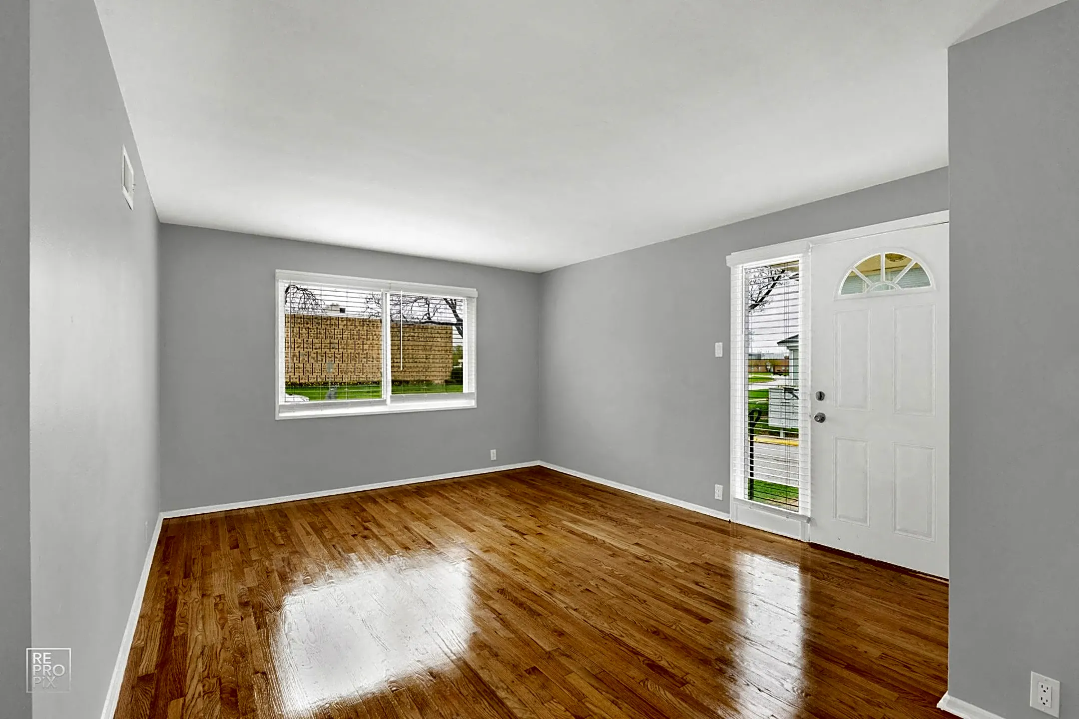 Pangea Park Townhomes 3324 Western Ave Park Forest, IL Apartments