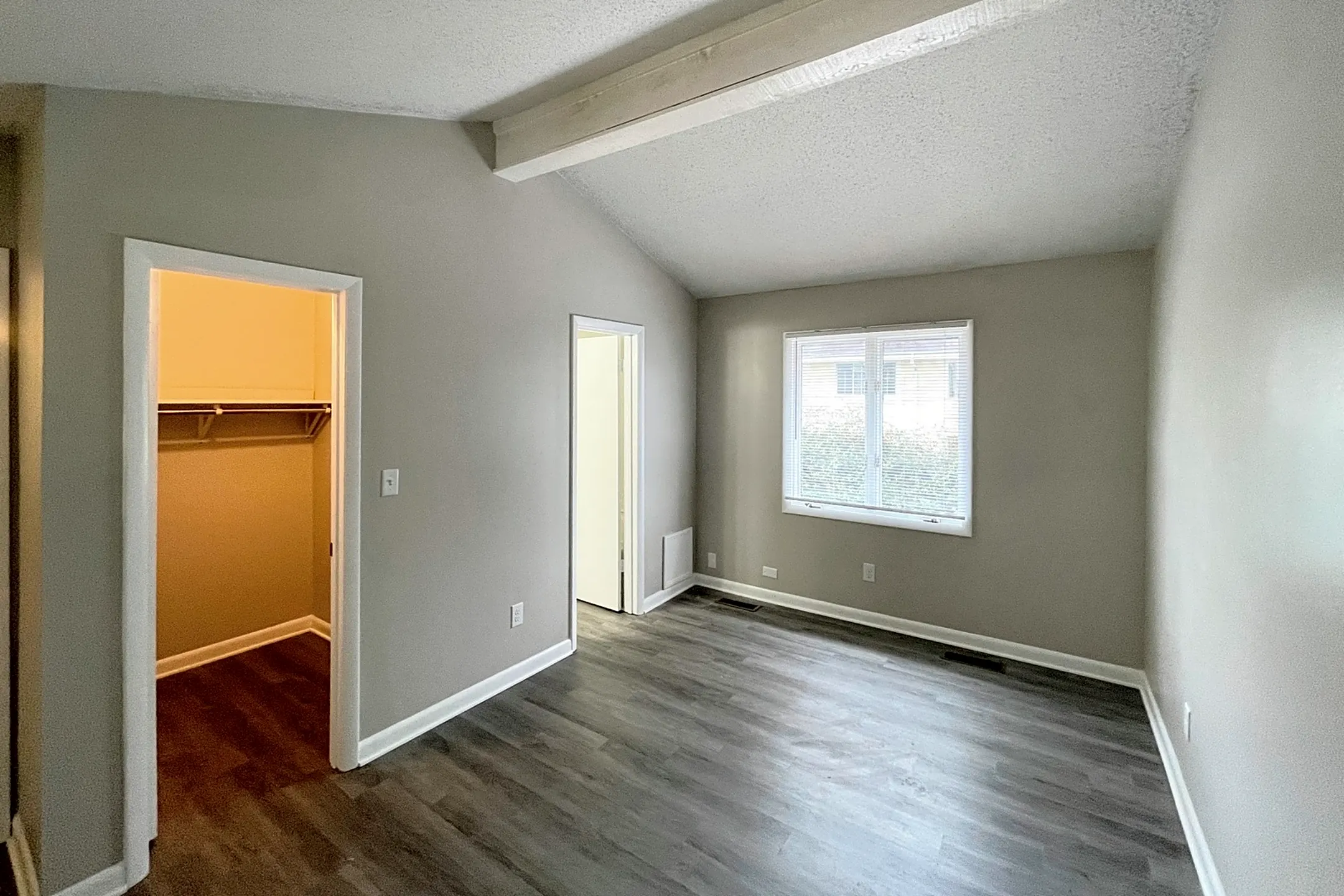 Living Room - 1103 Old Monrovia Rd - Huntsville, AL