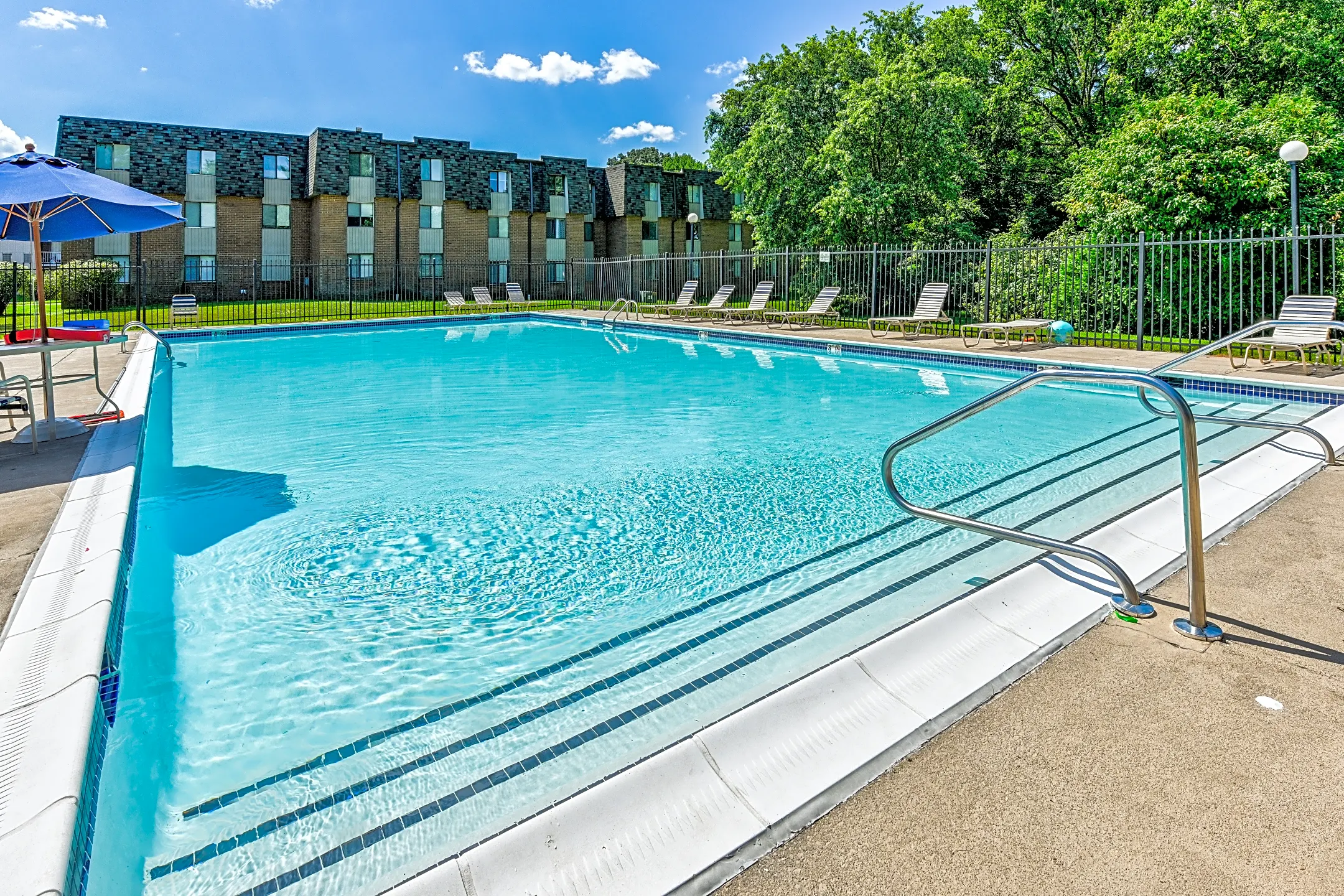 Iron Hill Apartments - 2a 4 Burleigh Court | Newark, DE for Rent | Rent.