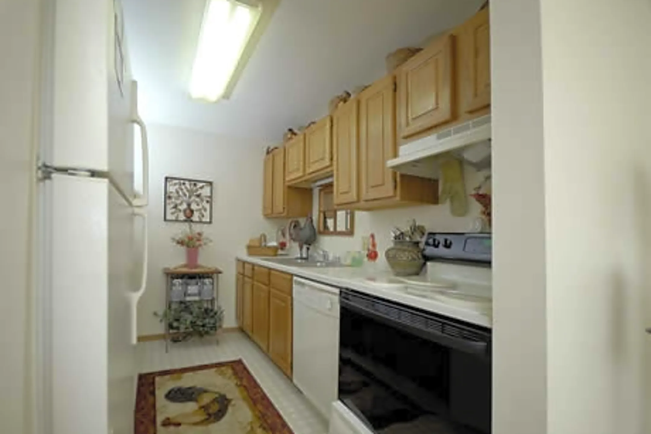 Lakeview Terrace 3404 Memorial Dr Two Rivers, WI Apartments for Rent Rent.