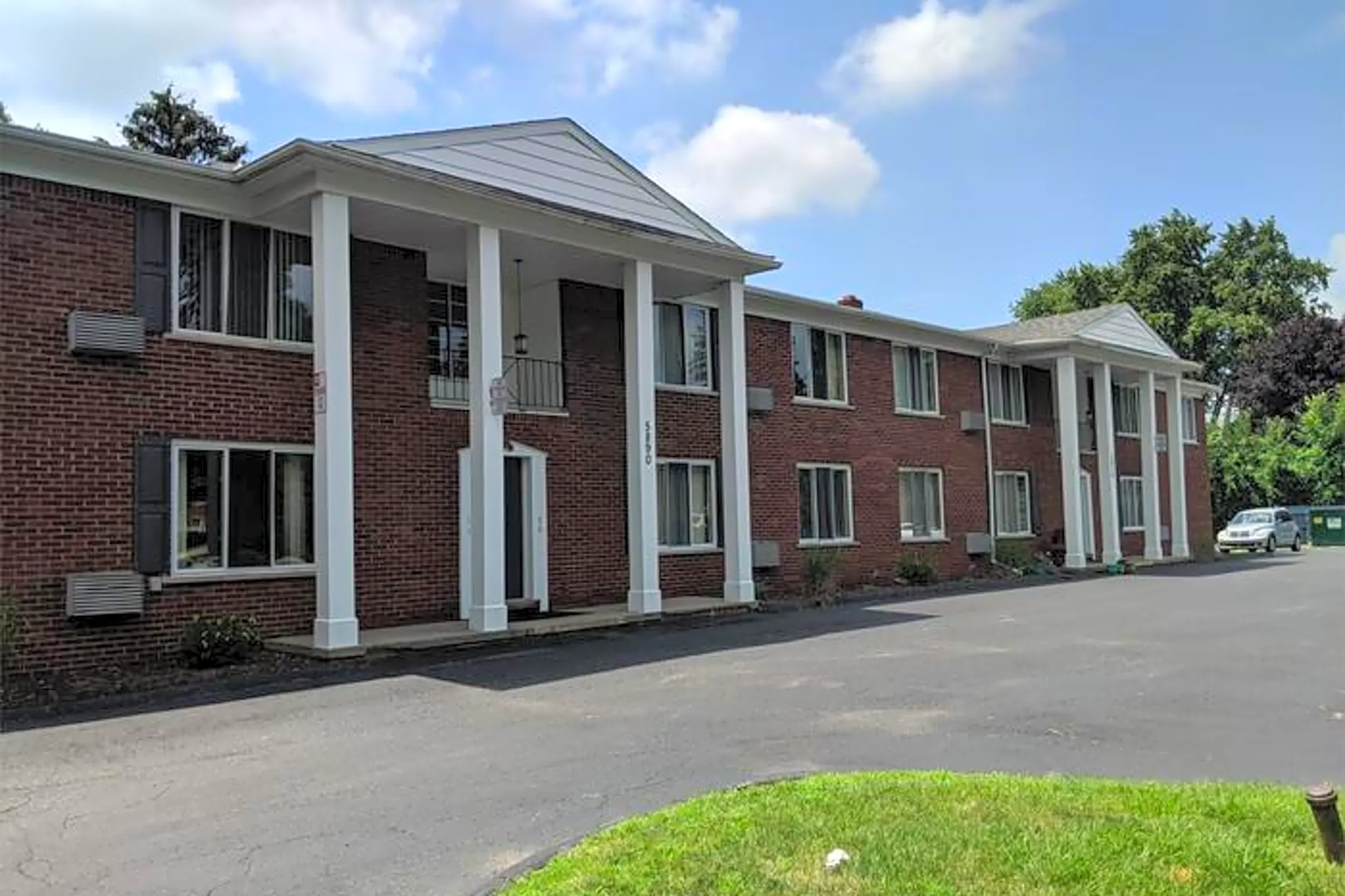 5870 Ponderosa Dr 5870 Ponderosa Dr unit 5 Shelby Township, MI