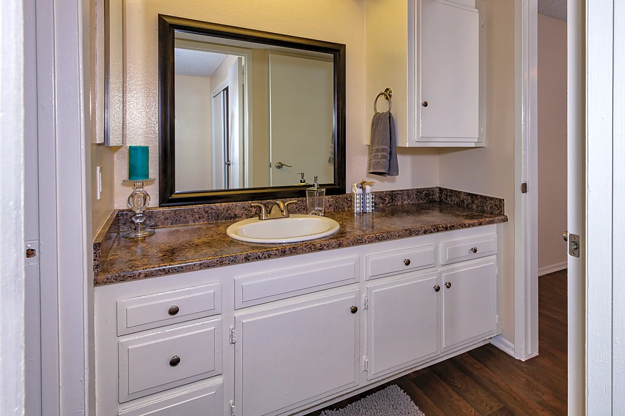 Bathroom - Los Arbolitos Timbers Apartments - Riverside, CA