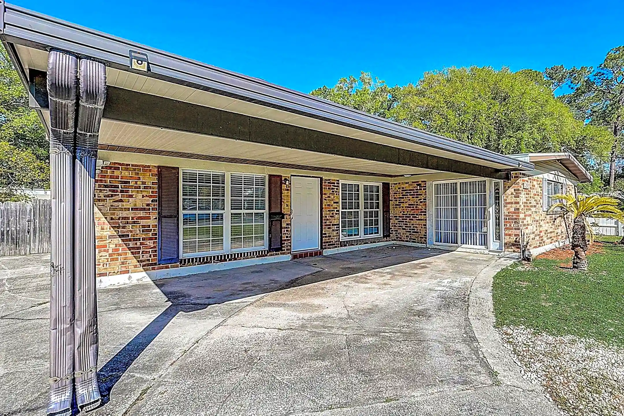 Street Houses Jacksonville, FL 32218