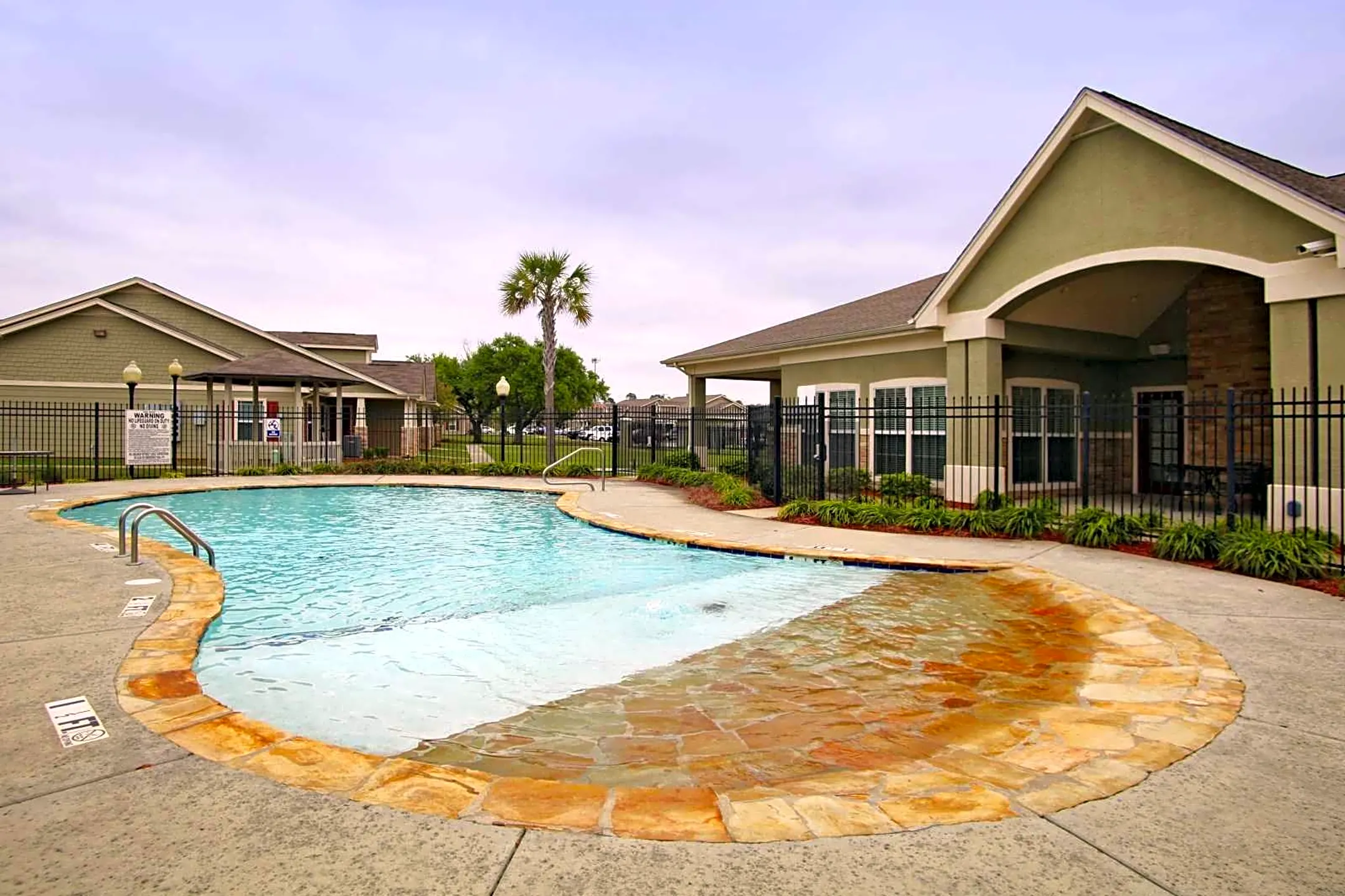 Morrison Village - 2503 Old Mobile Avenue | Pascagoula, MS Apartments ...