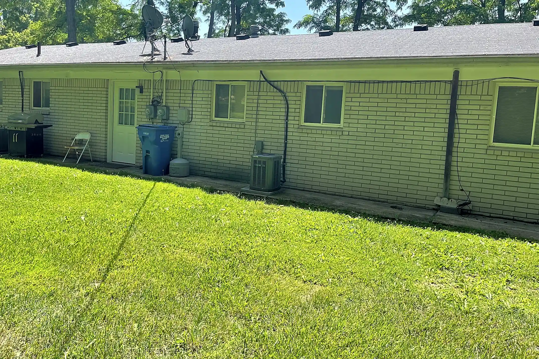 19 Maplecrest Dr Apartments Howell, MI 48843