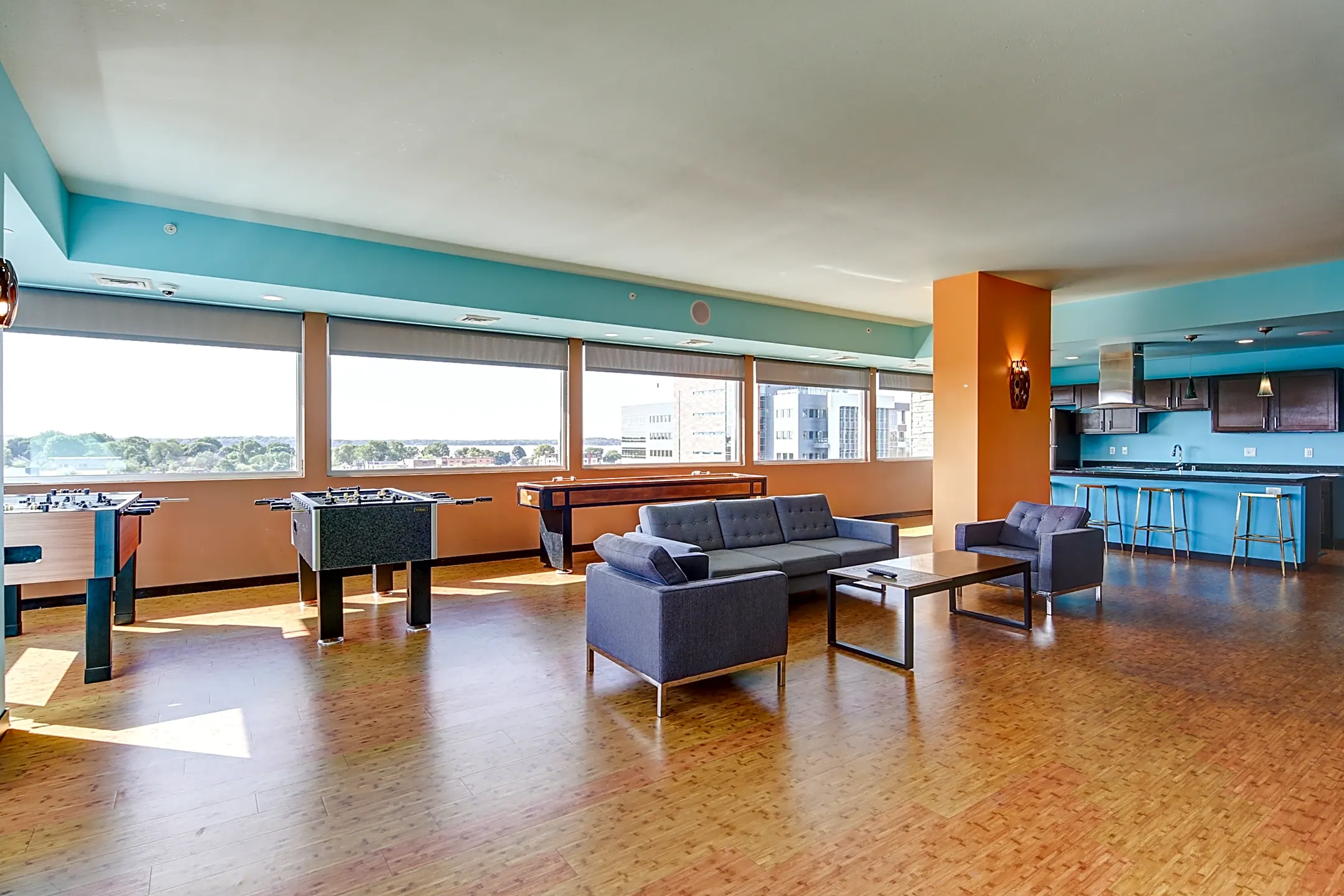 Galaxie High Rise Apartments Madison, WI 53703