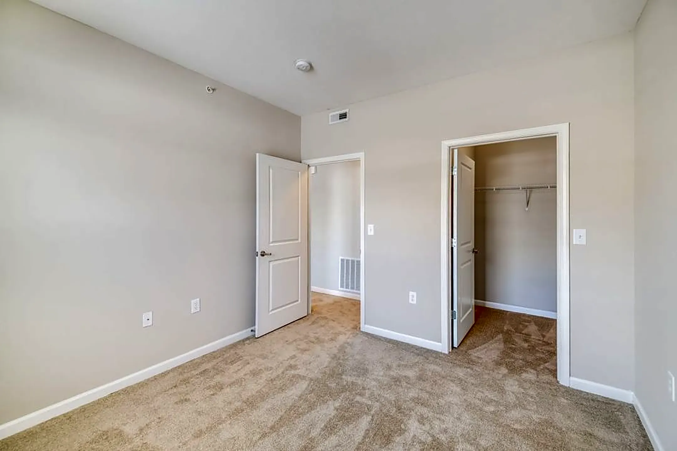 5700 Madison Apartments Indianapolis, IN 46227