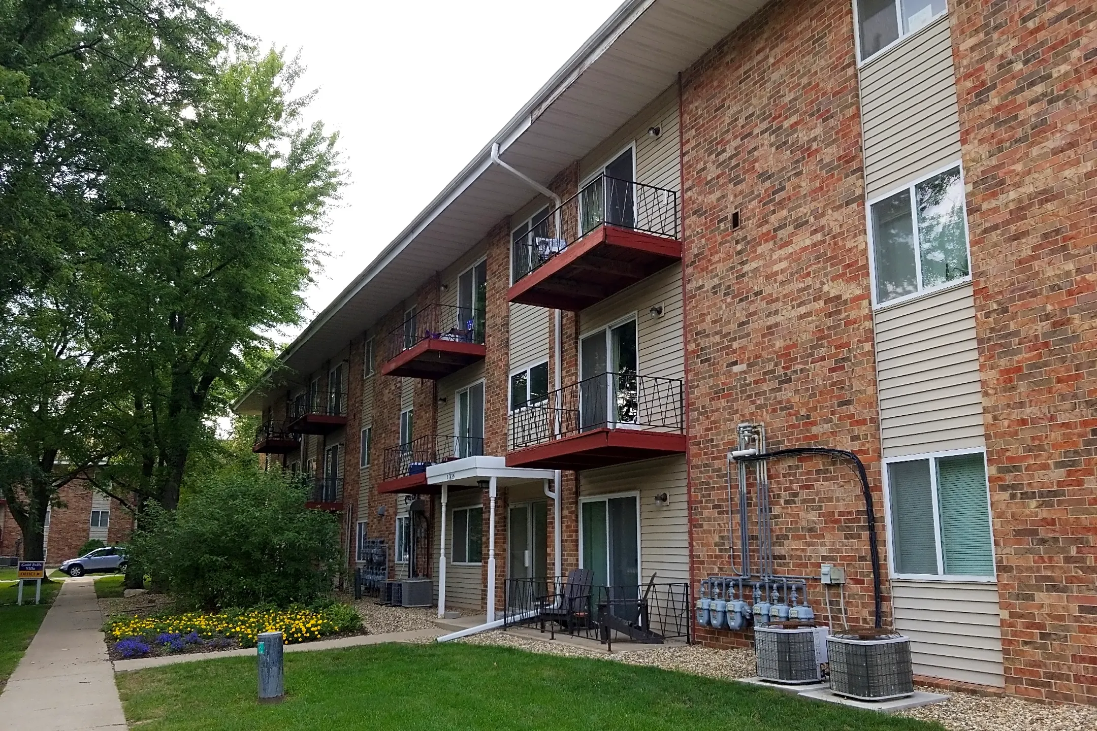 3 bedroom apartments cedar falls