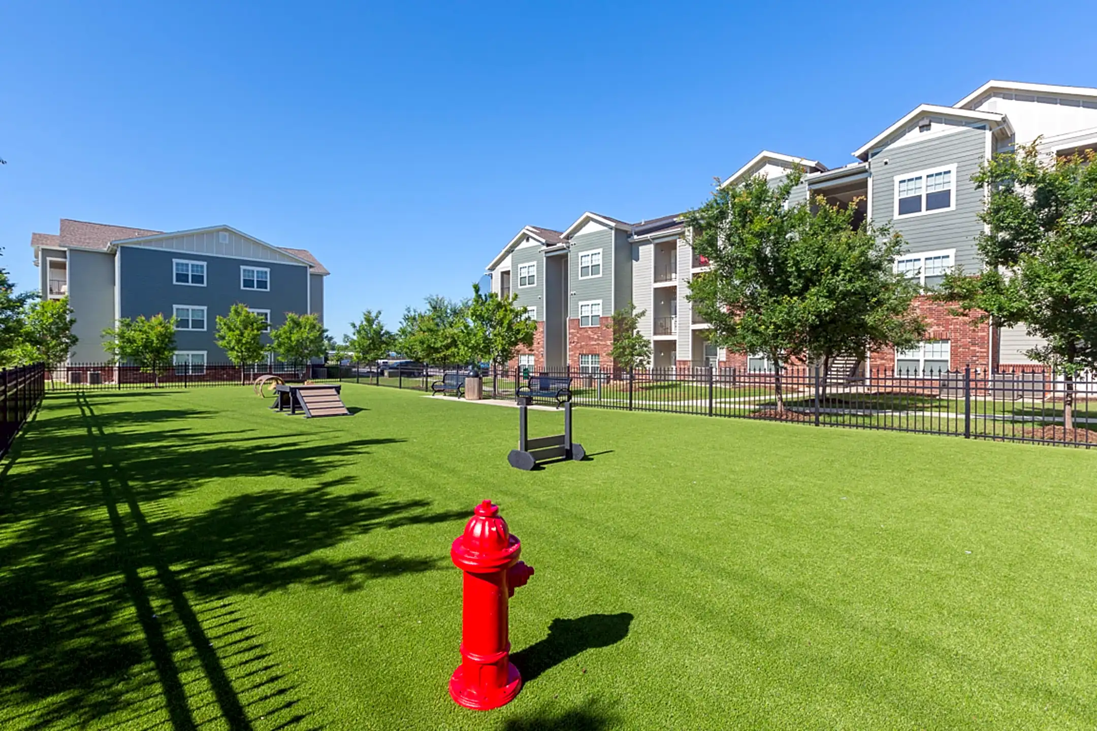 Creekside Apartment Homes Broken Arrow, OK 74012