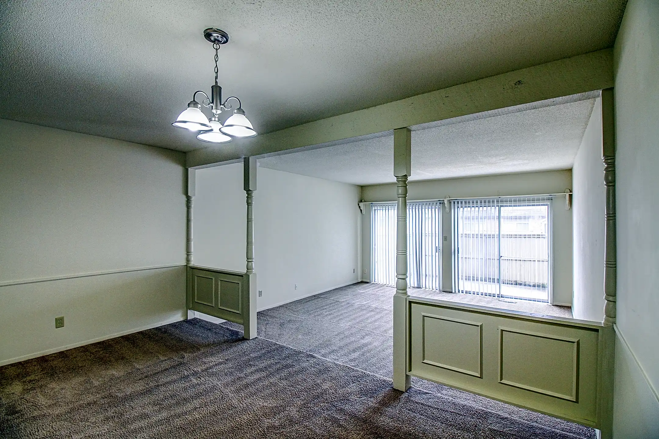 Louisburg Square Apartments & Townhomes Overland Park, KS 66212