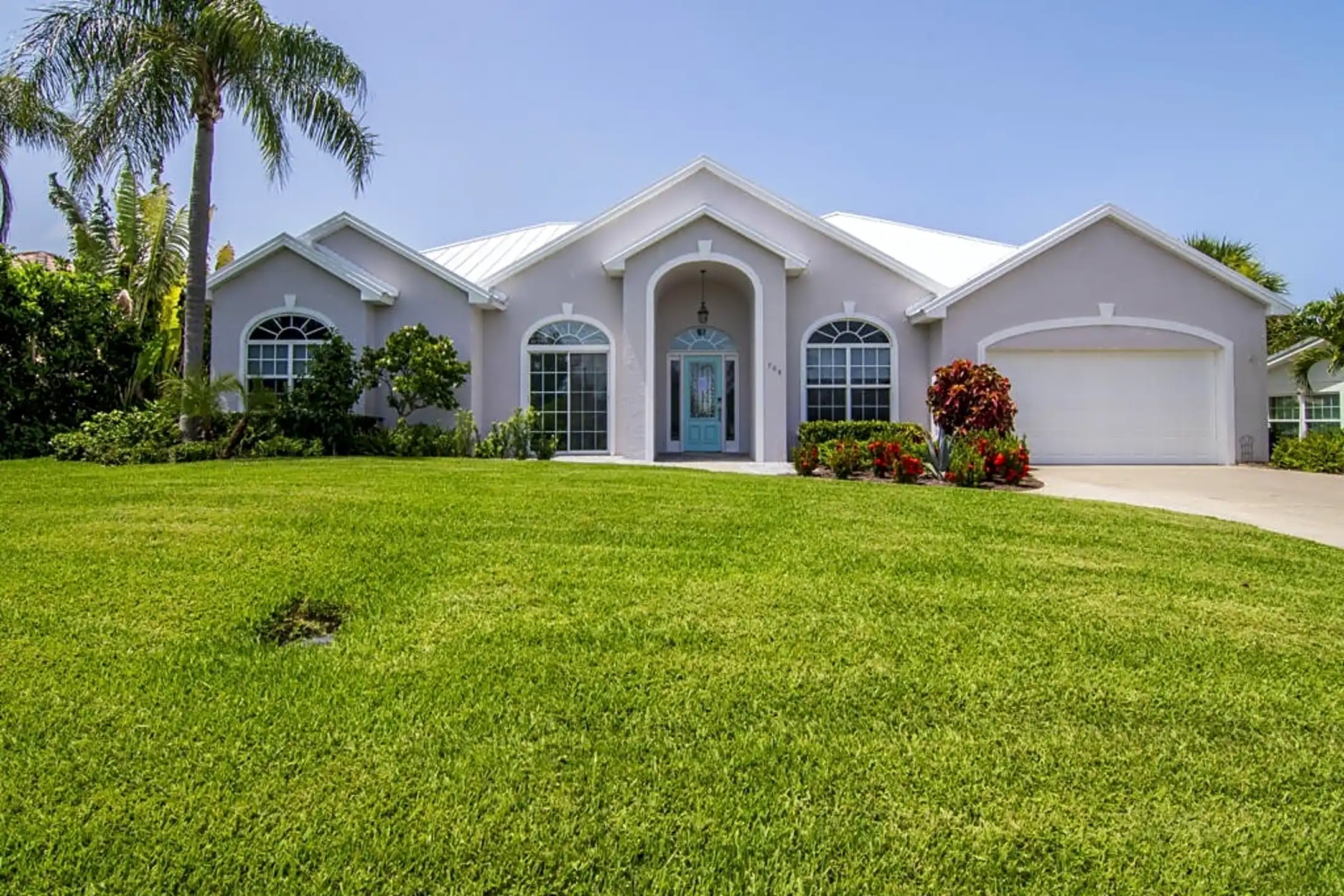 Building - 705 Bahia Mar Rd - Vero Beach, FL