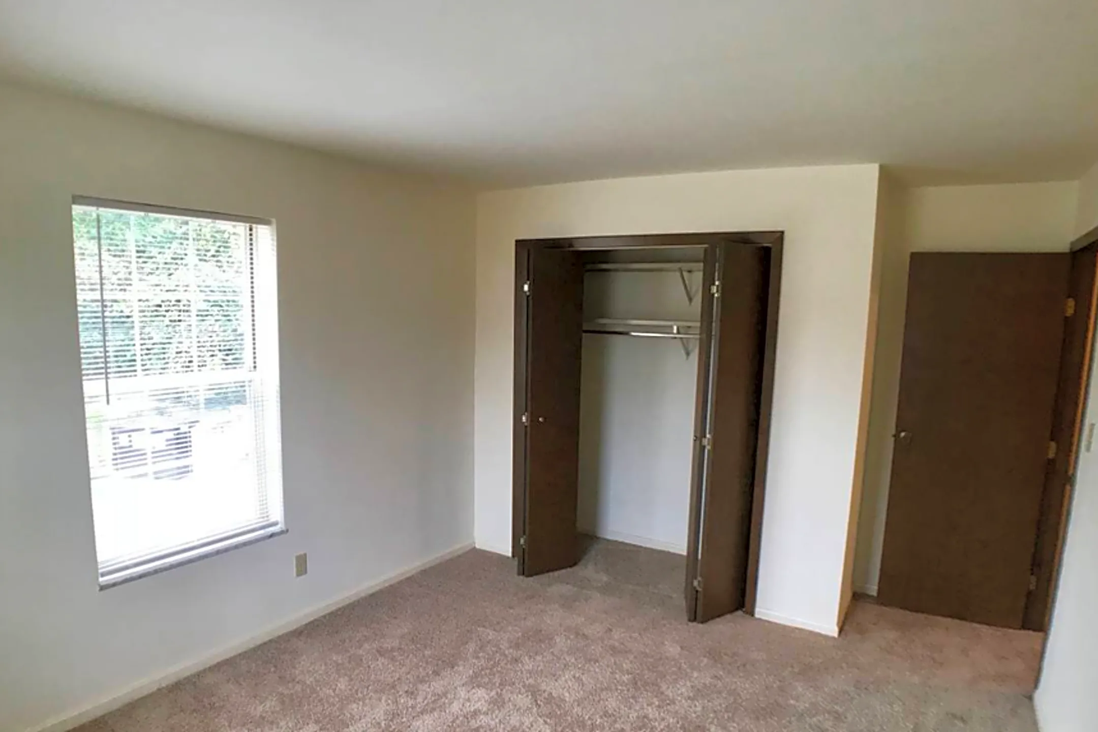 Diamond Oaks Apartments 5545 Westwd Nthrn Blvd Cincinnati, OH