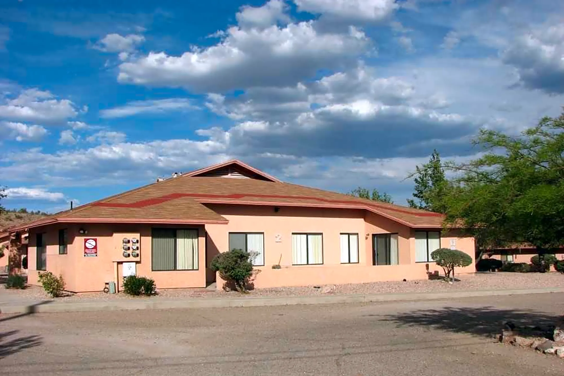 Kingman Place - 1227 Fort Beale Dr | Kingman, AZ Apartments for Rent ...