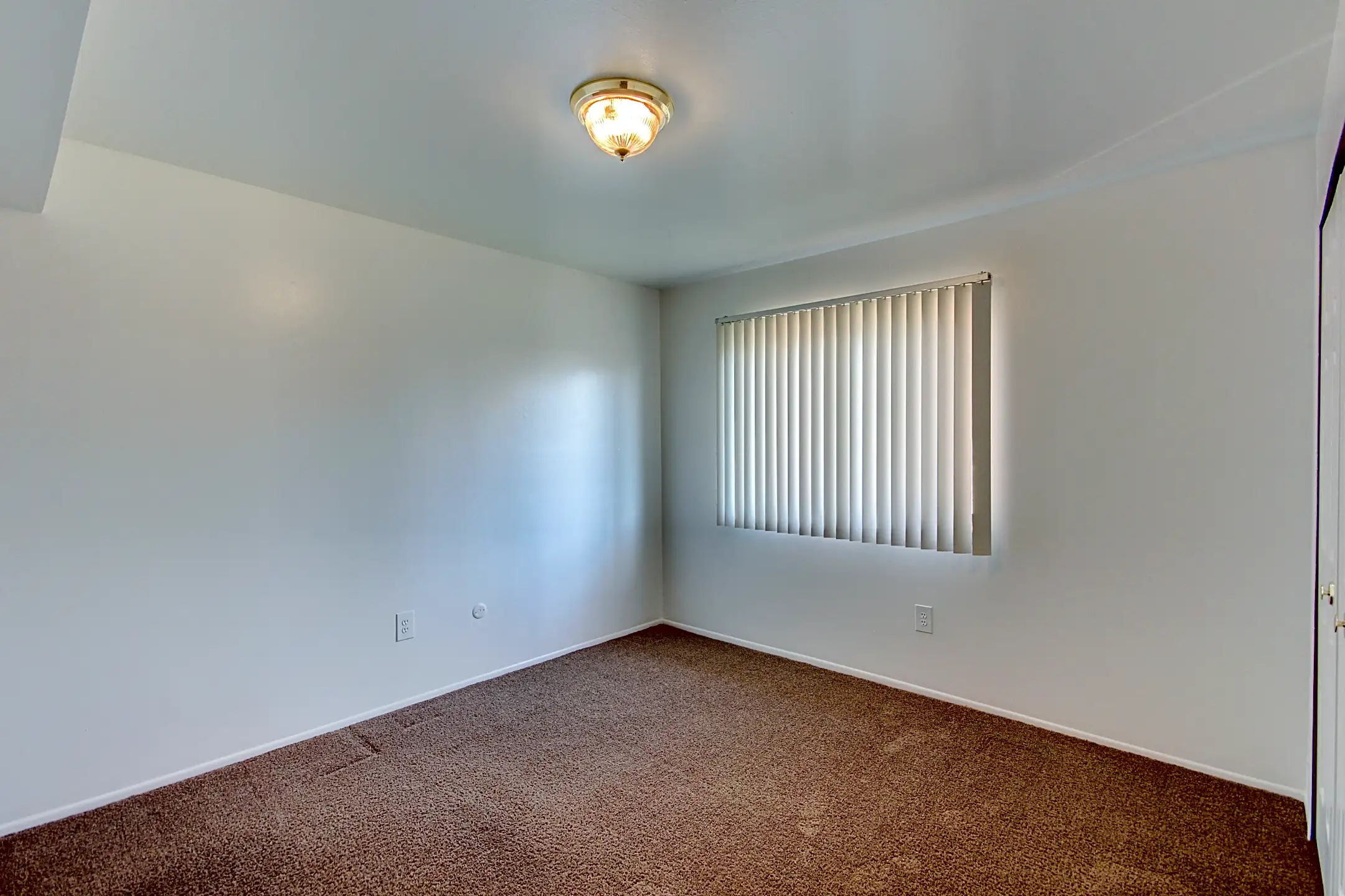 Sterling Knolls Sterling Heights, MI 48312