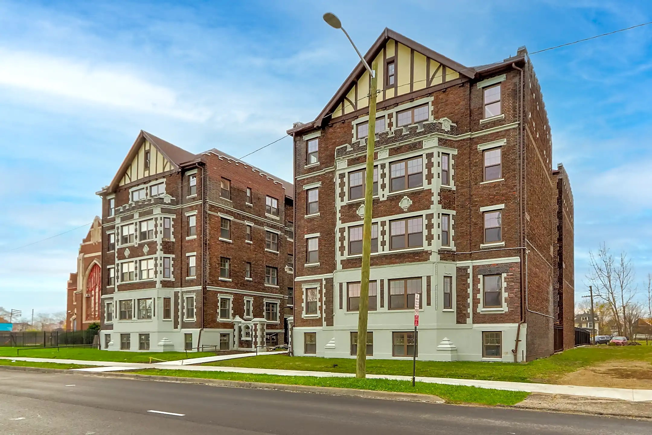 Manning Manor 2258 W Grand Blvd Detroit, MI Apartments for Rent Rent.