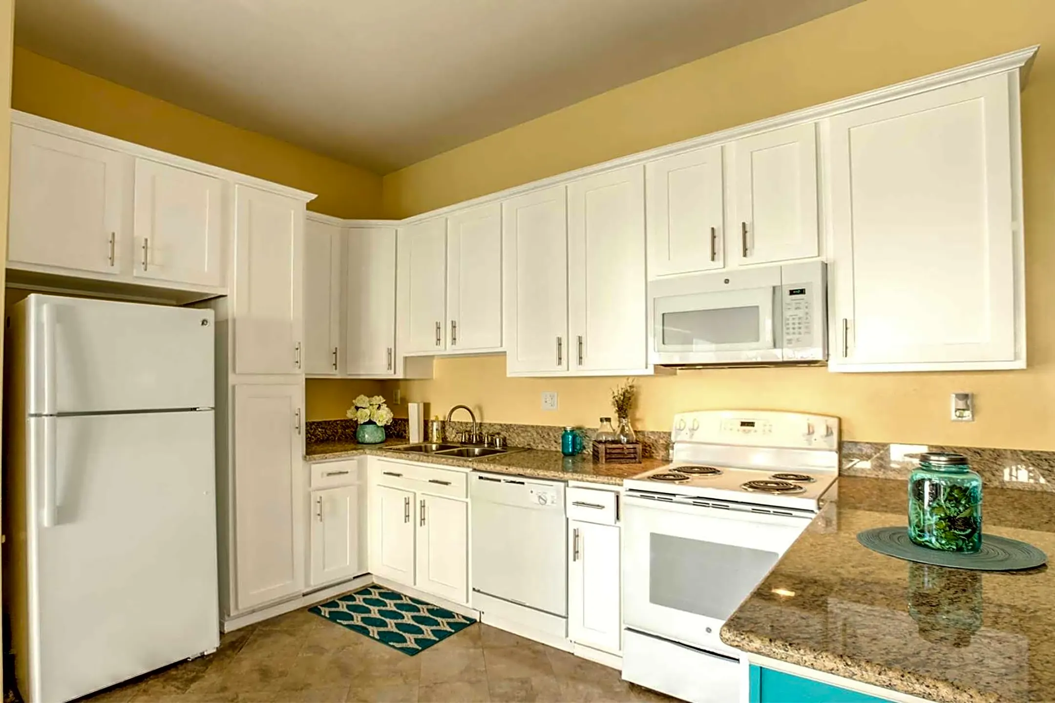 Shadow Mountain 2132 Blossom Ln La Verne, CA Apartments for Rent