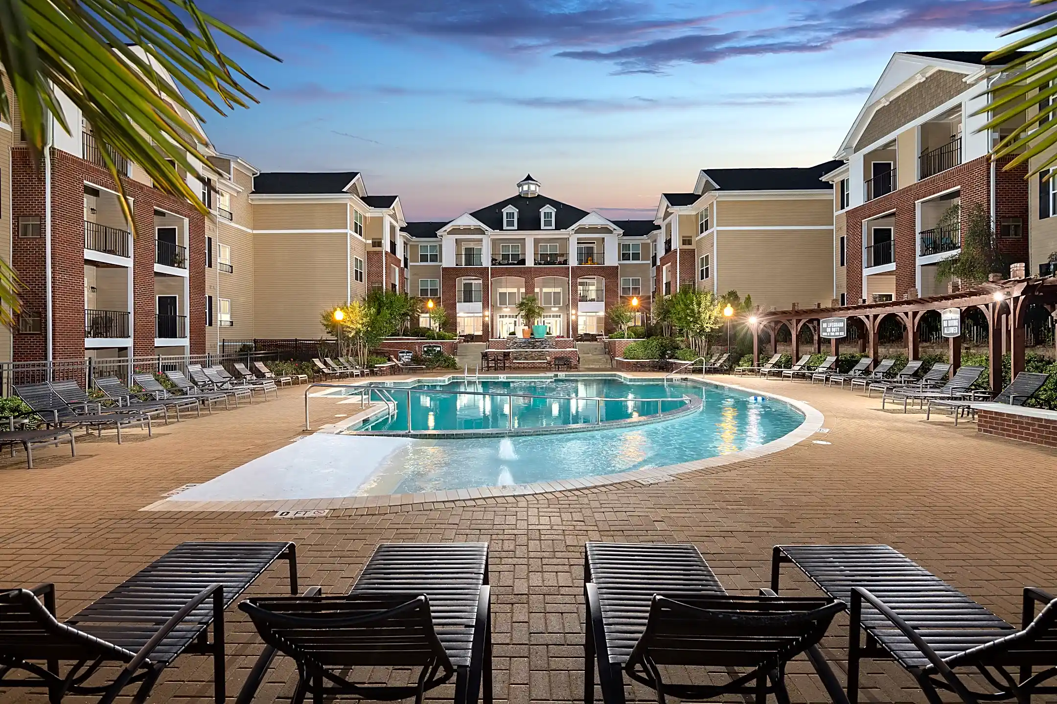 Pool - Abberly CenterPointe - Midlothian, VA