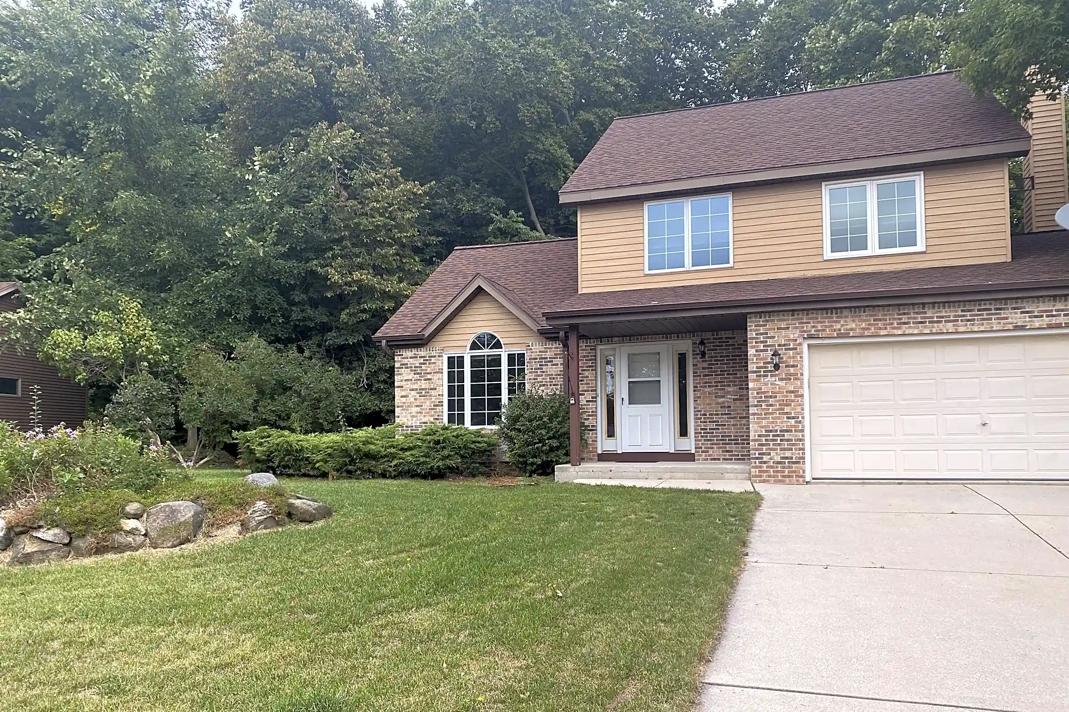 636 W Briarknoll Ct Saukville, WI Houses for Rent Rent.