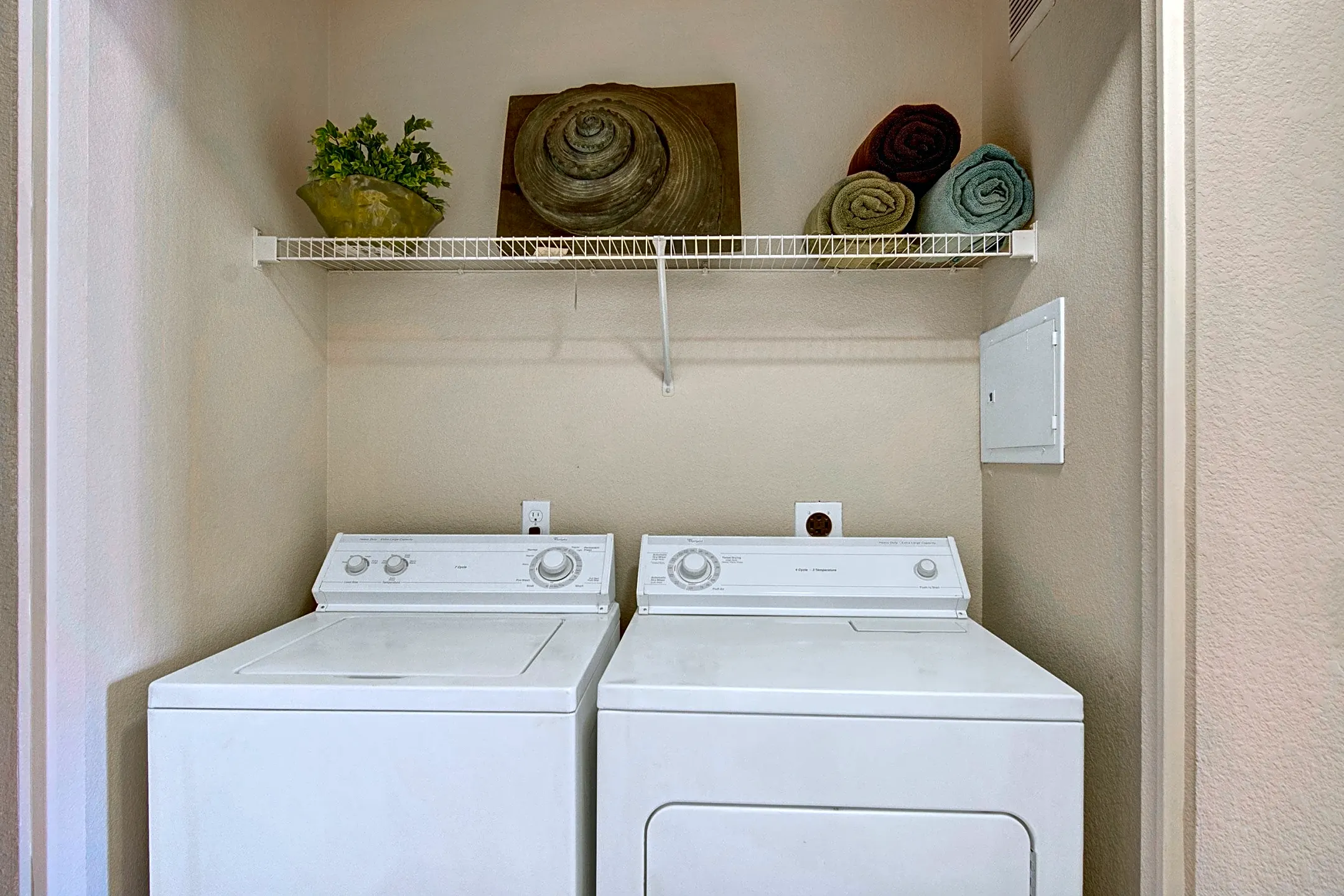 Pala Mesa 2433 W Main St Mesa, AZ Apartments for Rent Rent.