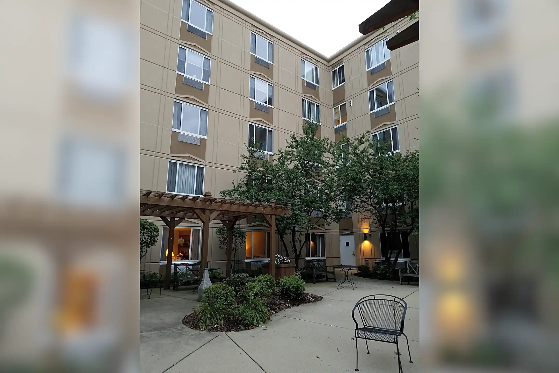 Asbury Court 1750 Elmhurst Rd Des Plaines IL Apartments for Rent