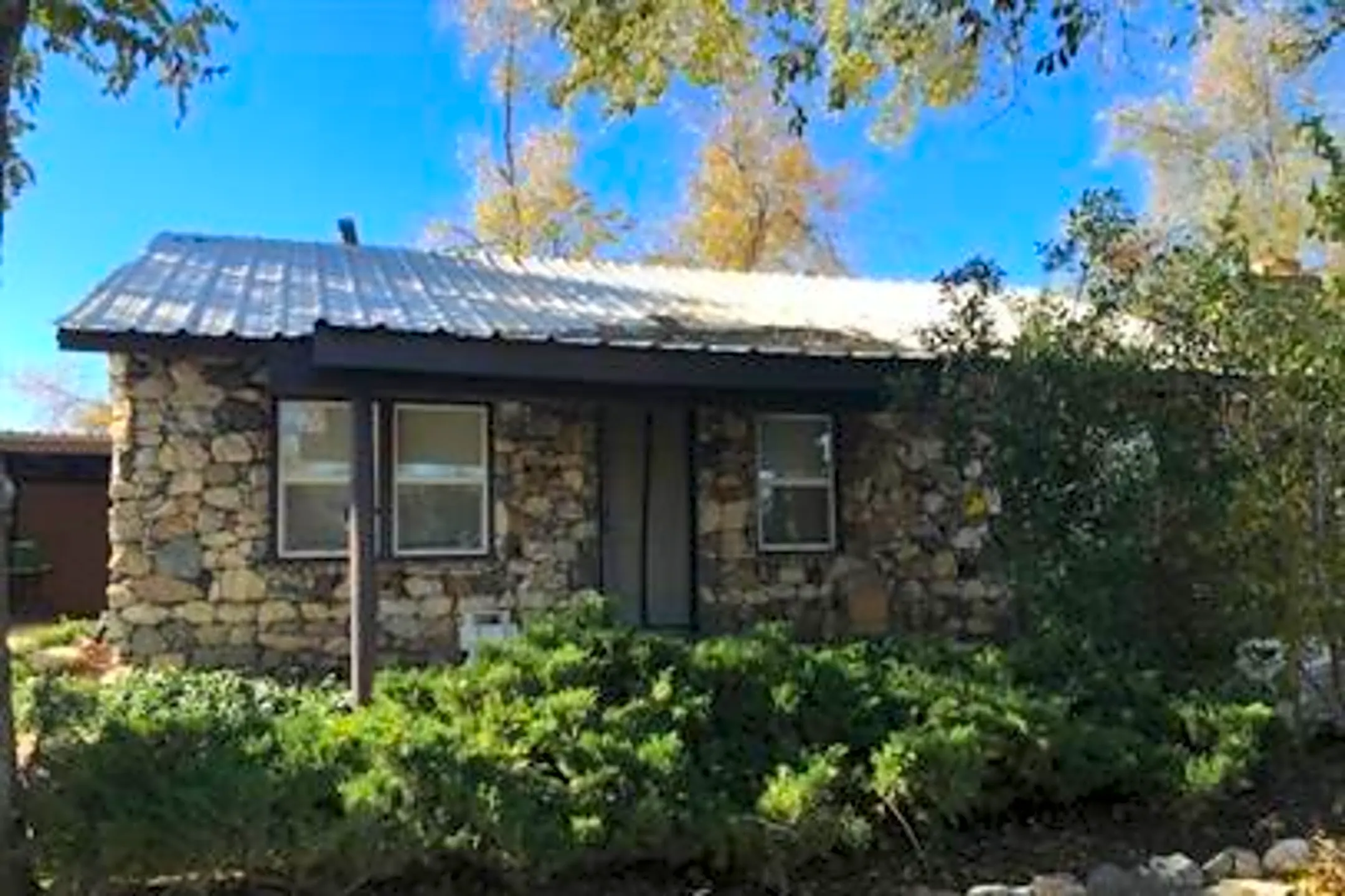 21281 McIntosh St 21281 McIntosh St unit 1 Tehachapi, CA Houses for